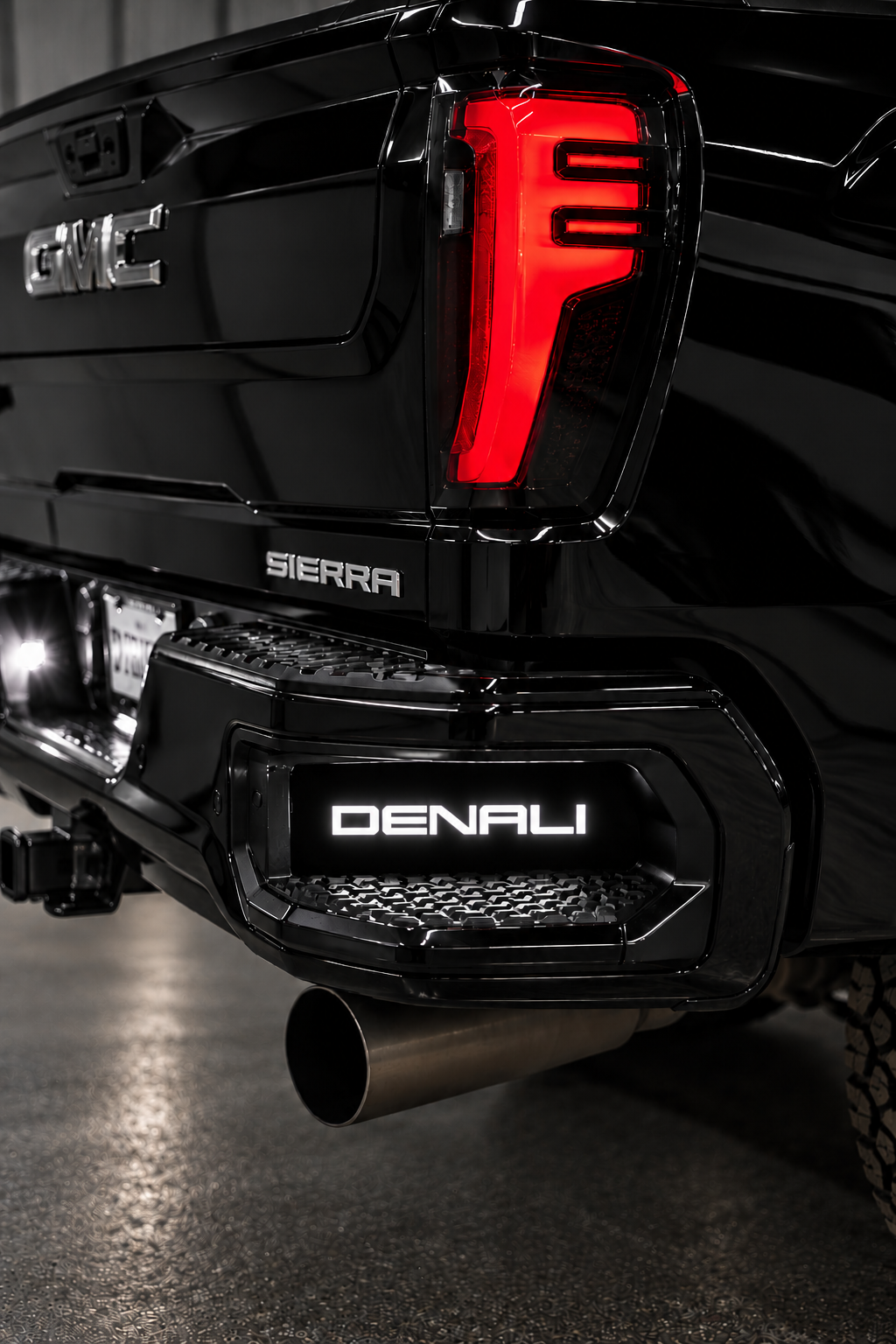 2020-2026 Chevy Silverado HD / GMC Sierra HD Illuminated Rear Bumper CornerStep Inserts