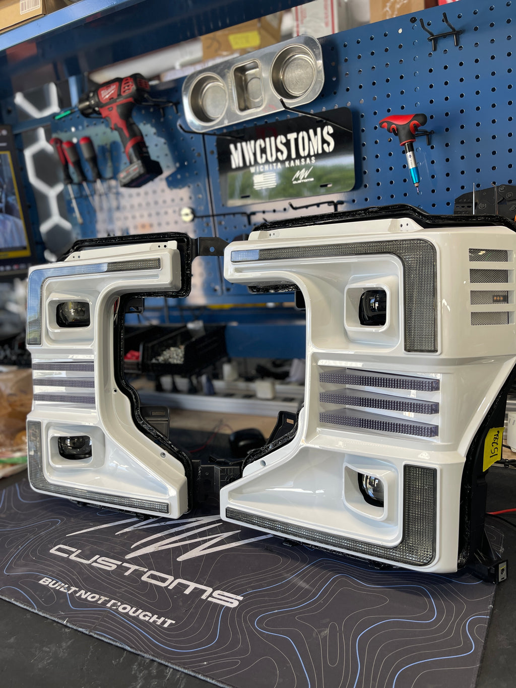 2020 - 22 FORD SUPER DUTY MORIMOTO HYBRID HEADLIGHTS