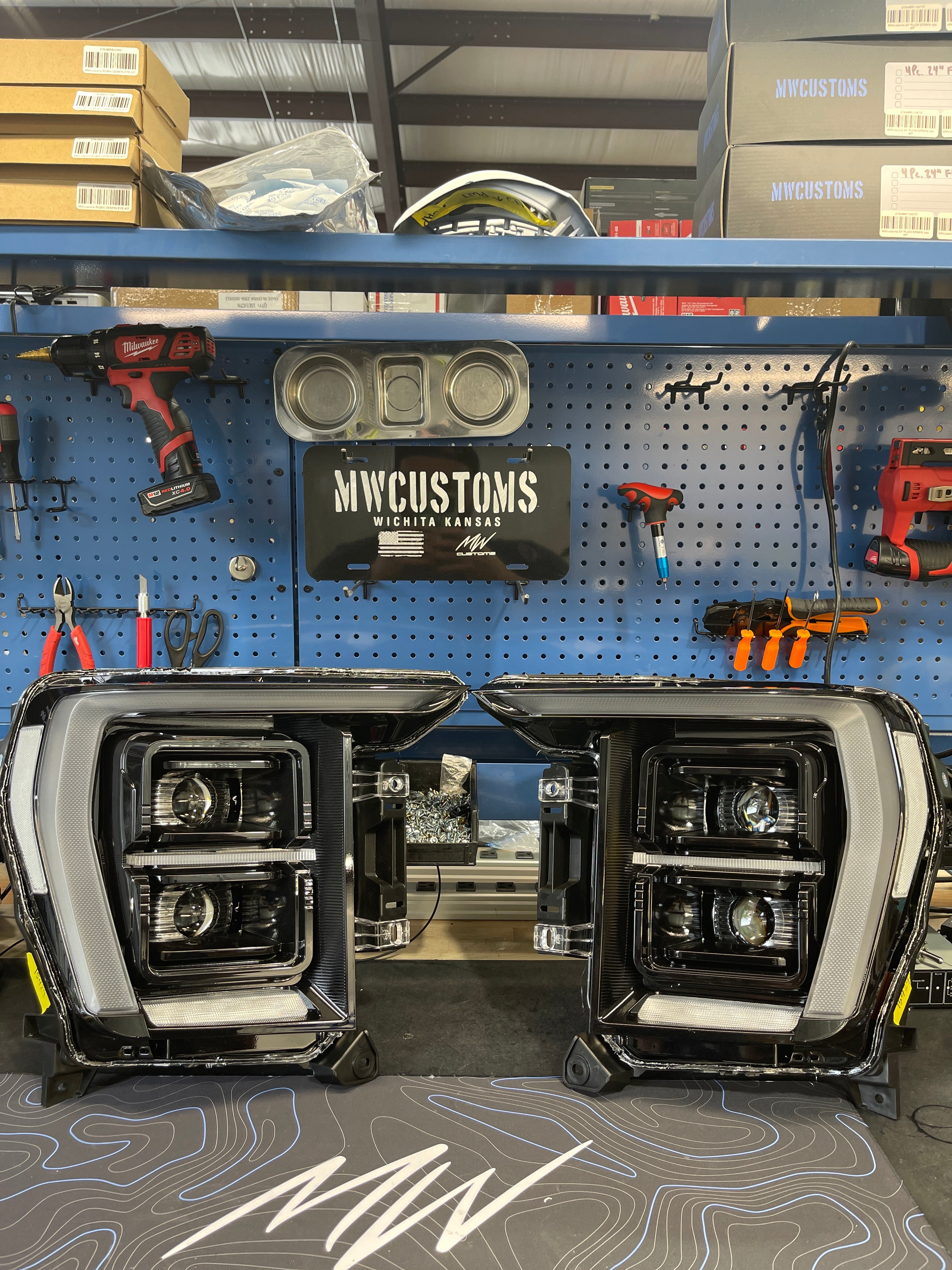 2021 - 23 FORD F150 PROJECTOR STYLE HEADLIGHTS