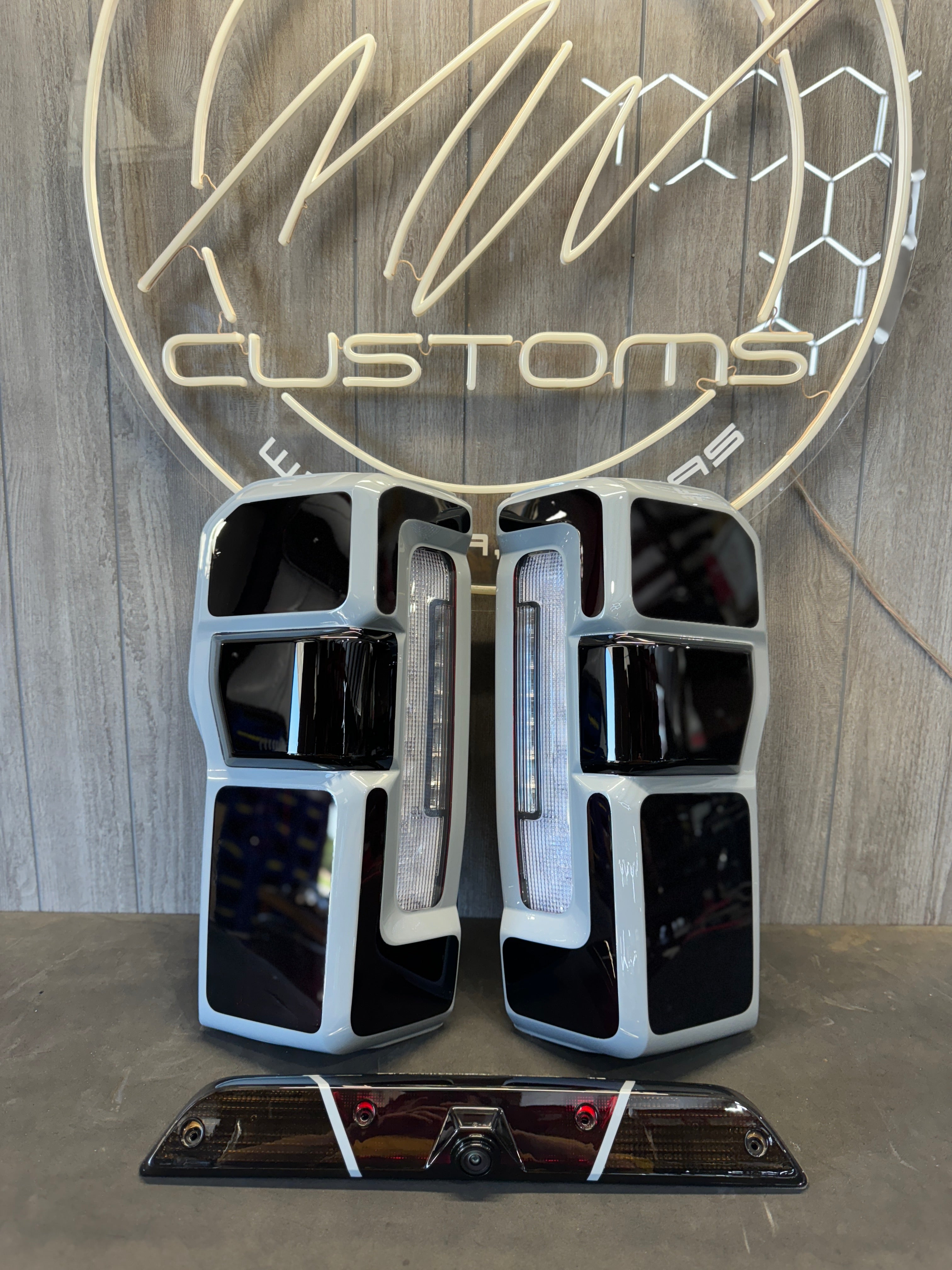 2023 - 26 FORD SUPER DUTY CUSTOM TAIL LIGHTS
