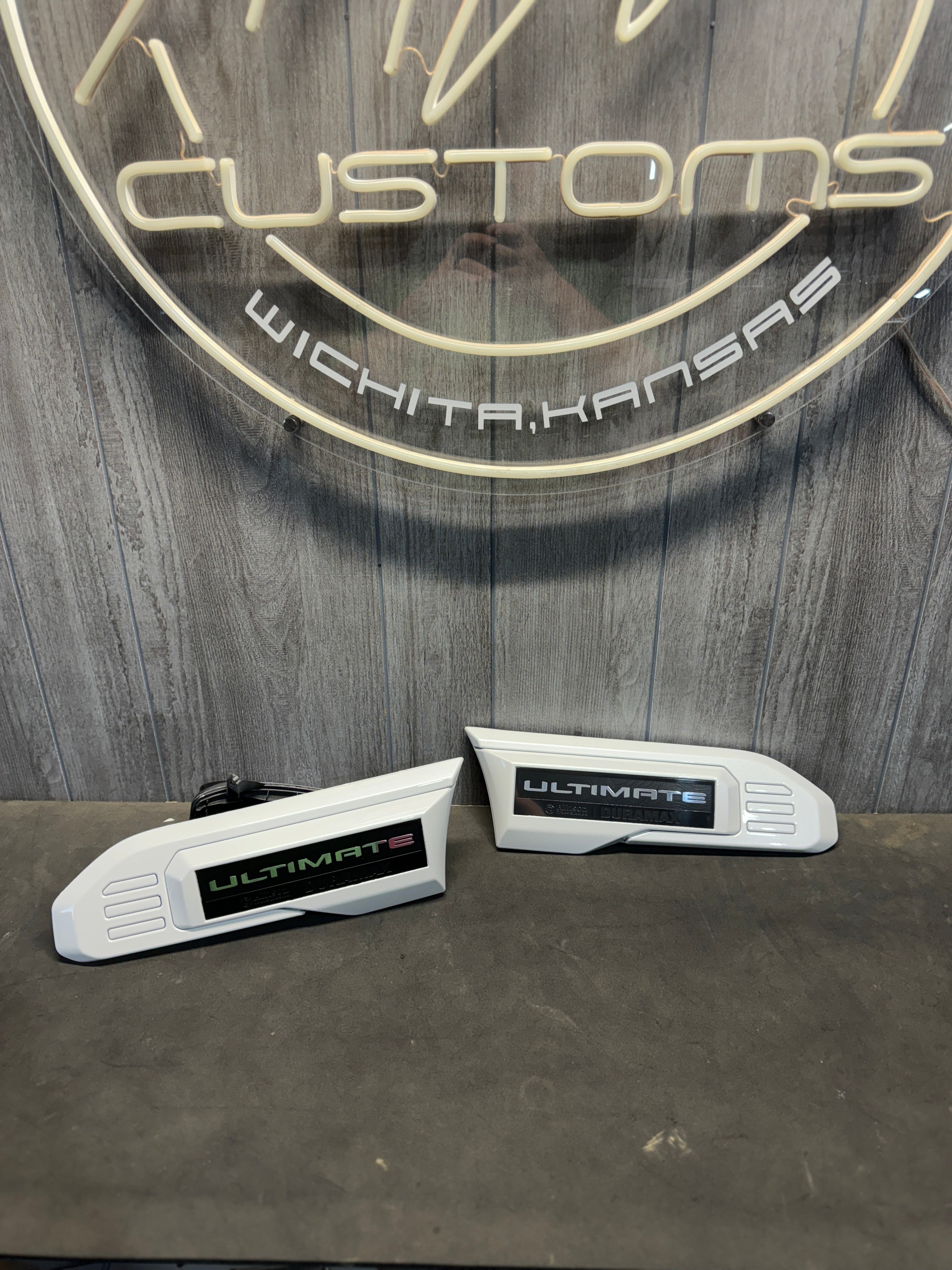 2020-2026 GMC Sierra HD Fender Badges