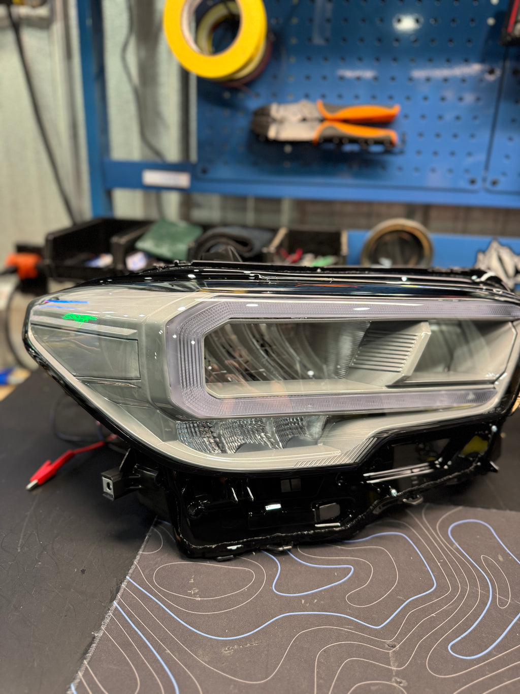 2016-2023 TOYOTA TACOMA HEADLIGHTS