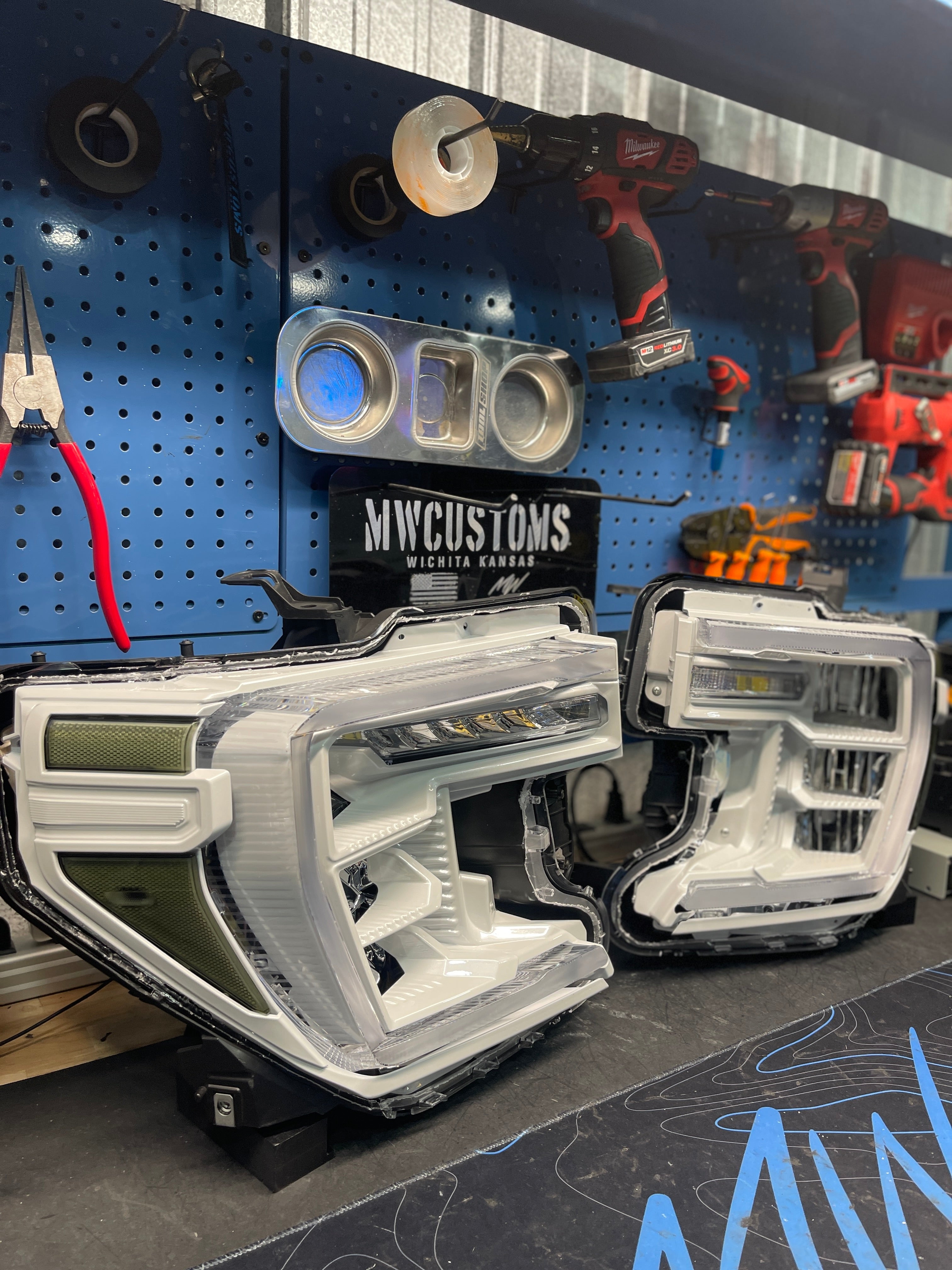 2019-2022 GMC SIERRA 1500 HEADLIGHTS