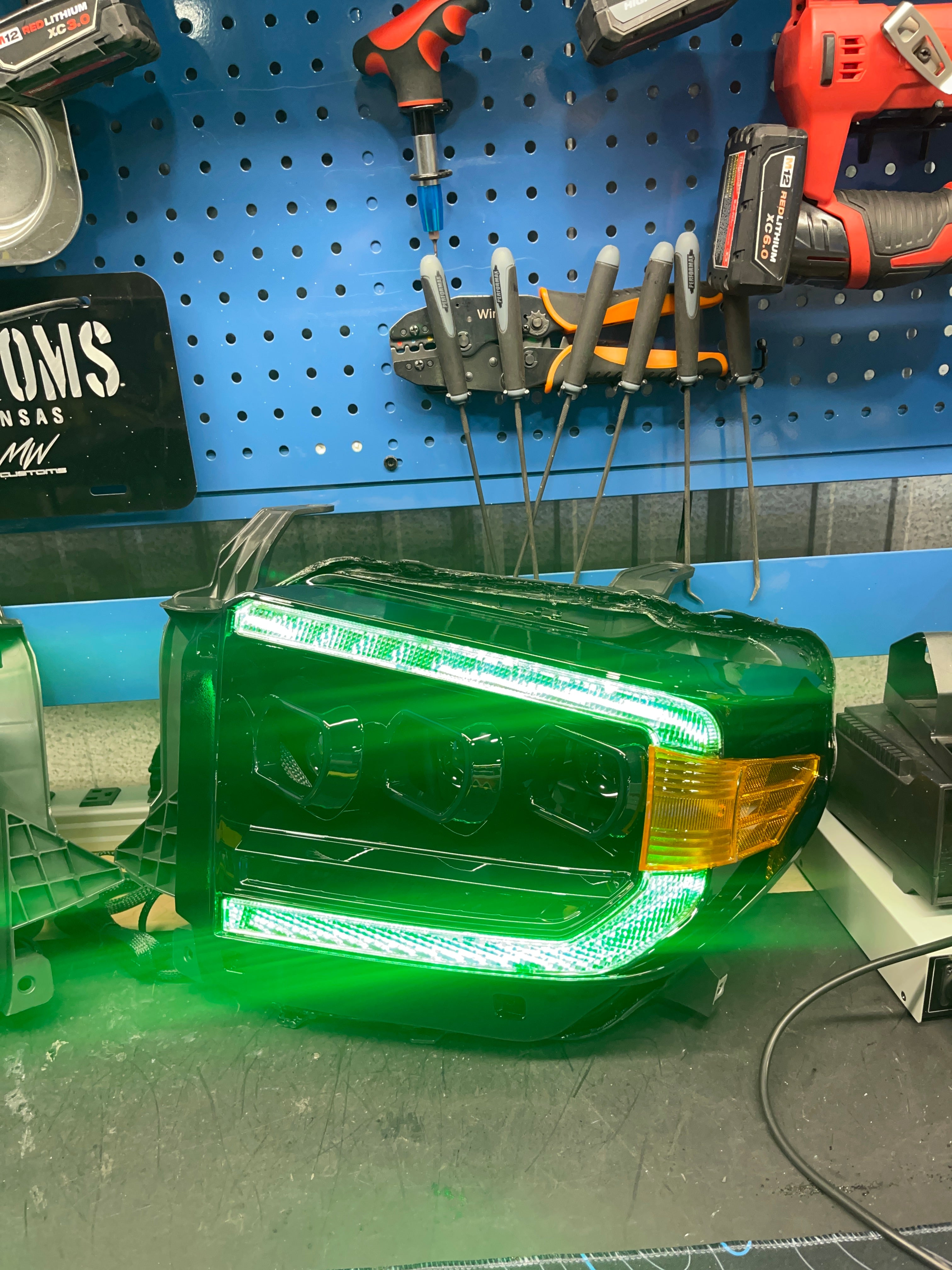 2014-21 TOYOTA TUNDRA MORIMOTO XB HEADLIGHTS