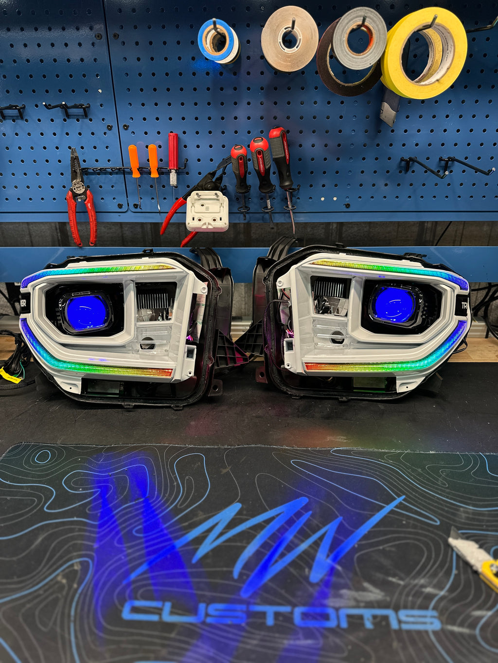 2014-21 TOYOTA TUNDRA ALPHAREX G2 HEADLIGHTS