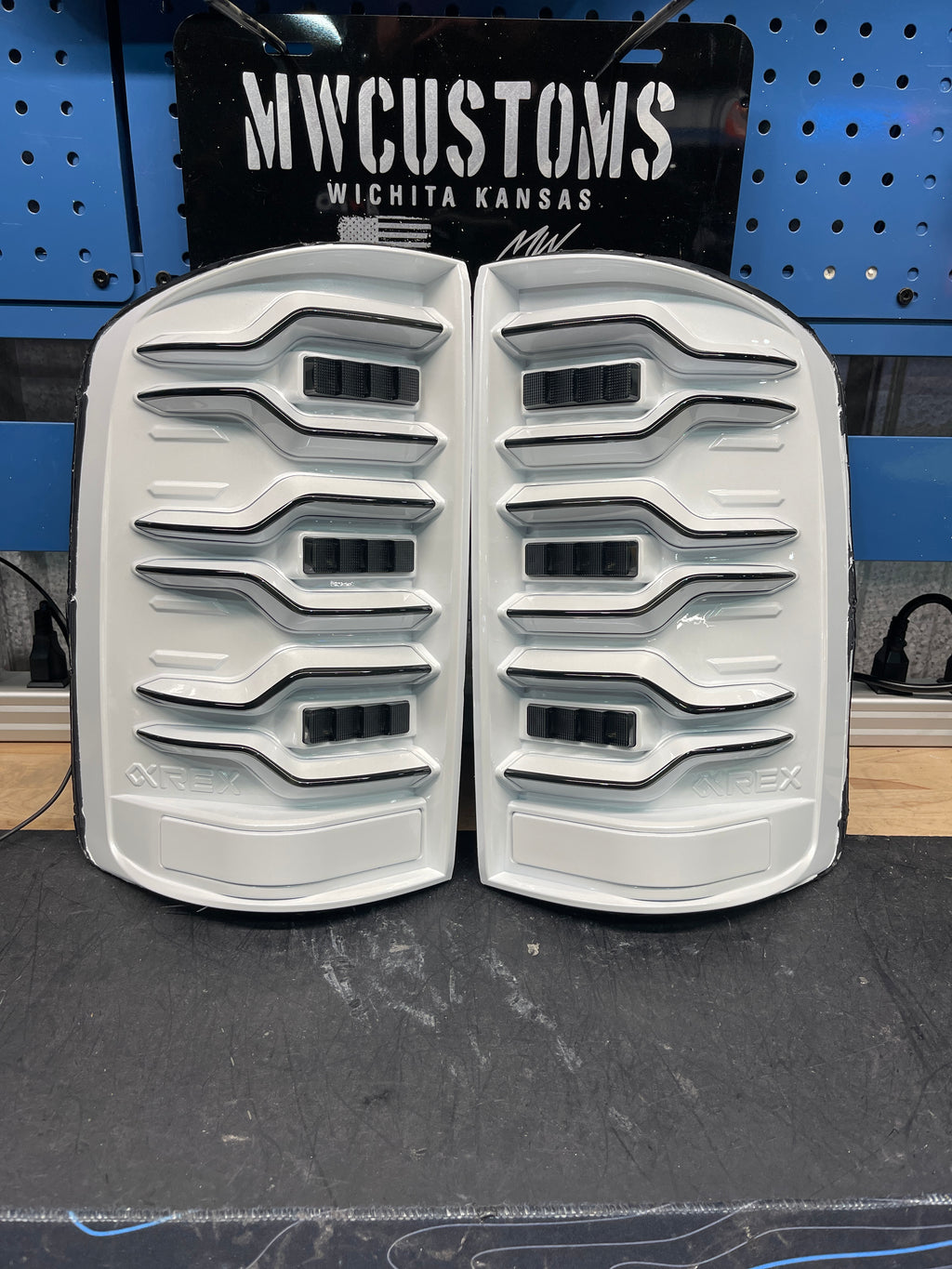 2014 - 18 GMC SIERRA ALPHAREX LUXX SERIES TAIL LIGHTS