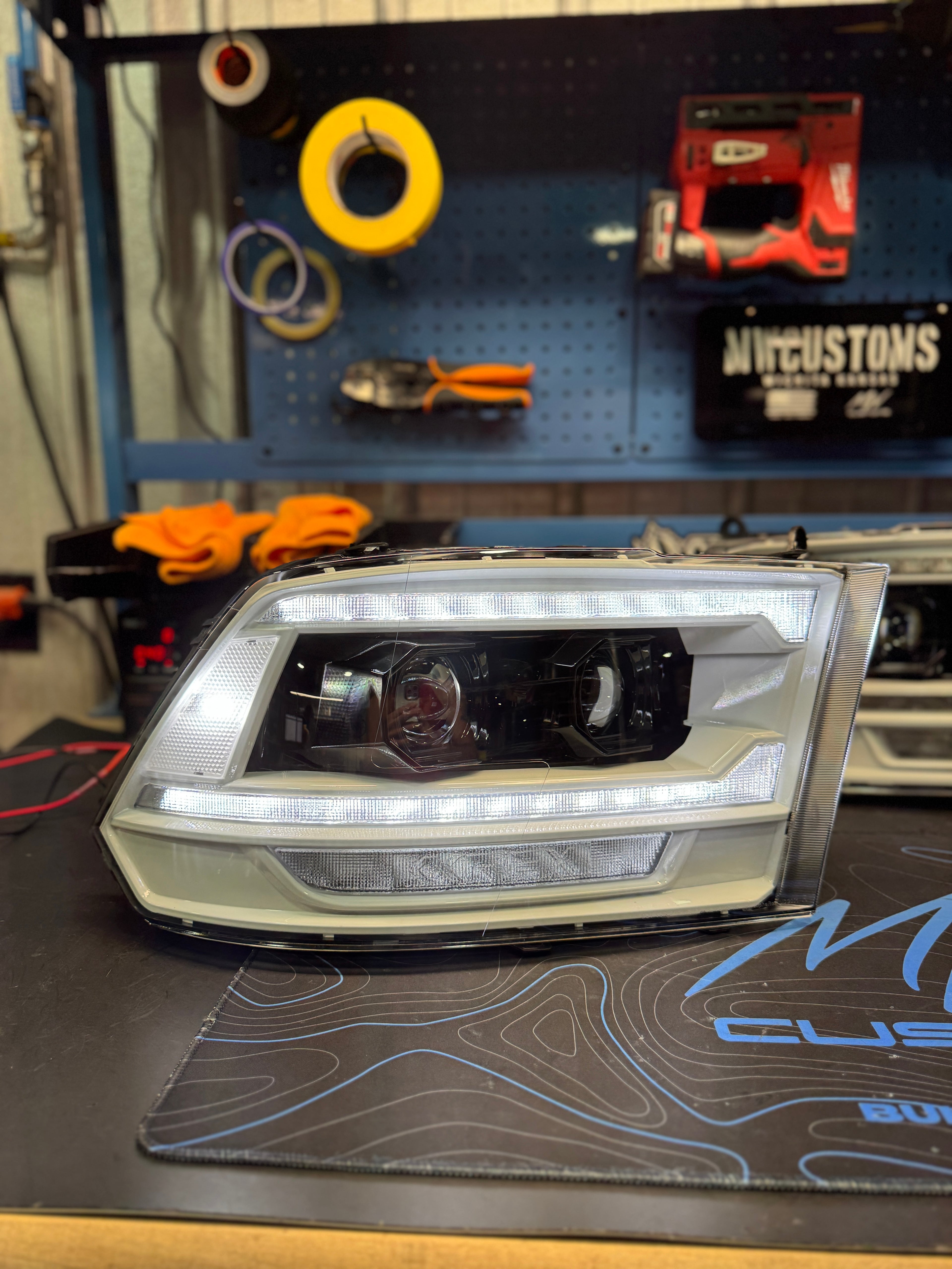 2009-18 DODGE RAM ALPHAREX G2 5TH GEN RAM STYLE HEADLIGHTS