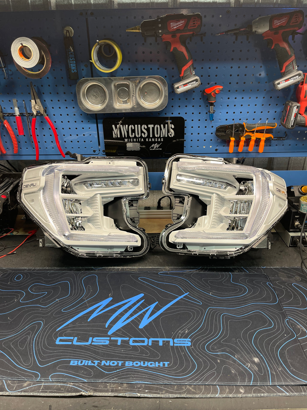 2019-2022 GMC SIERRA 1500 HEADLIGHTS
