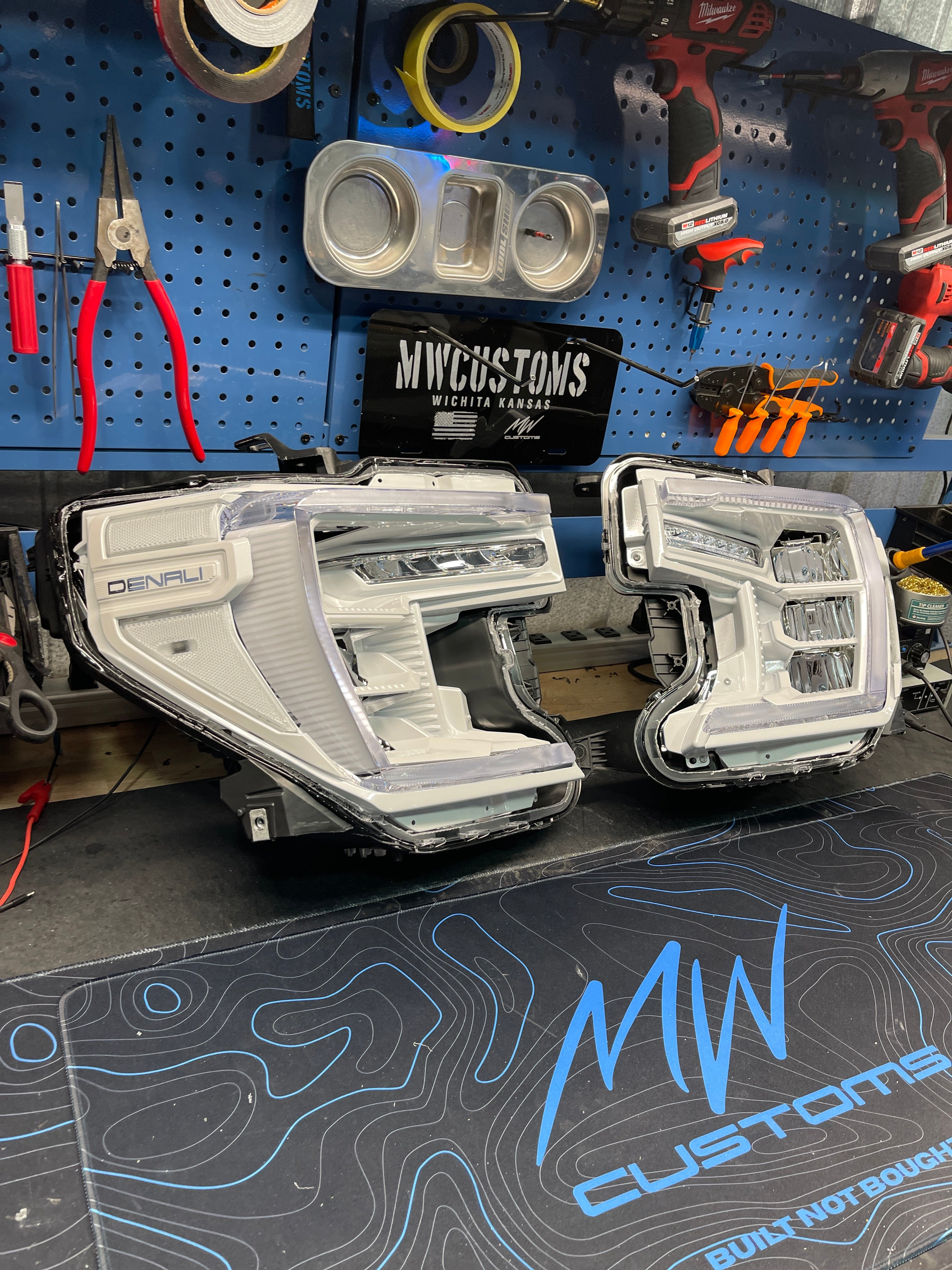 2019-2022 GMC SIERRA 1500 HEADLIGHTS