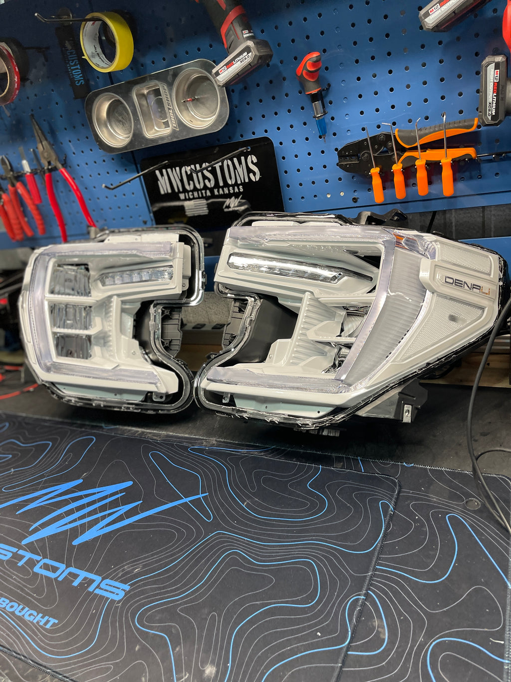 2019-2022 GMC SIERRA 1500 HEADLIGHTS