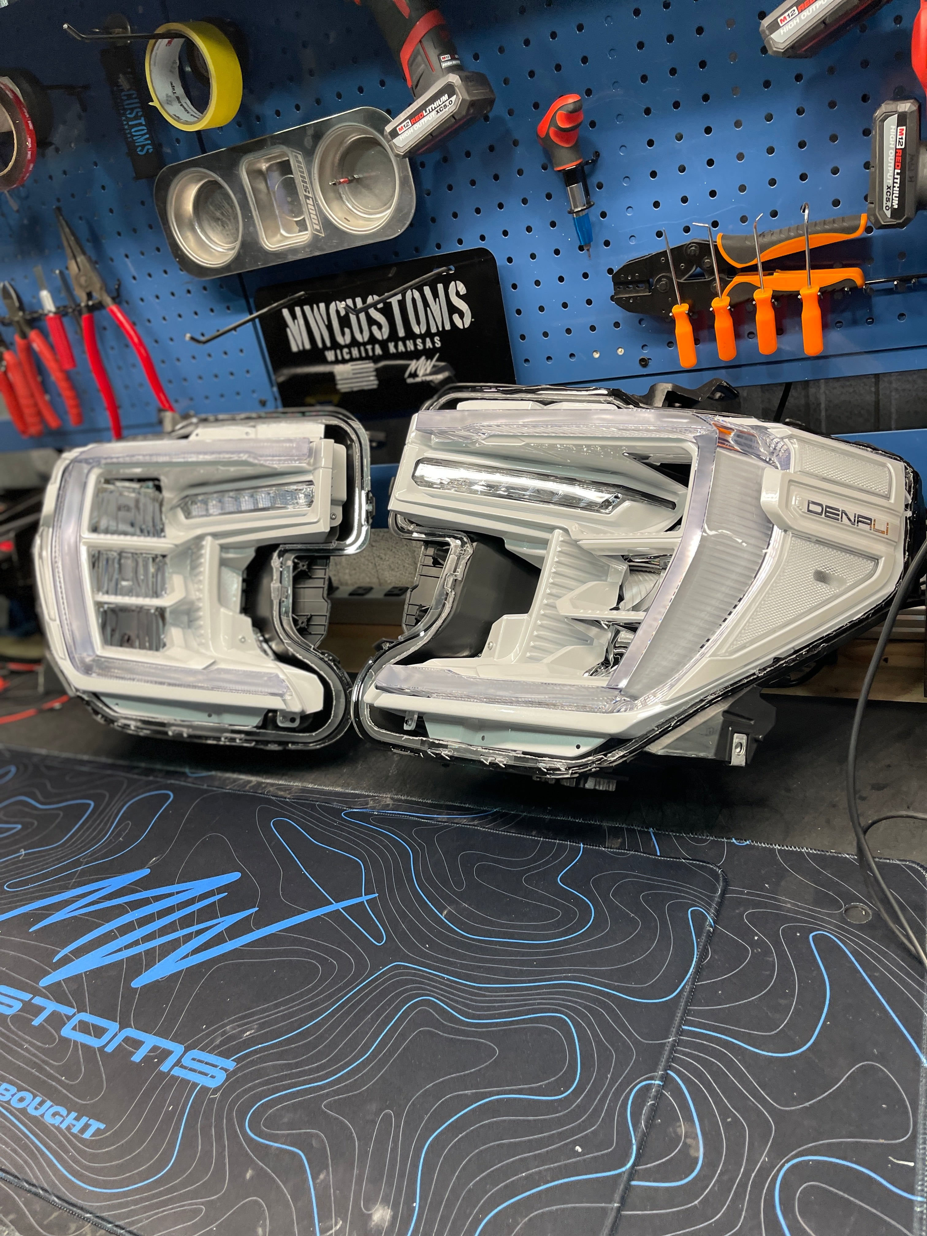 2019-2022 GMC SIERRA 1500 HEADLIGHTS
