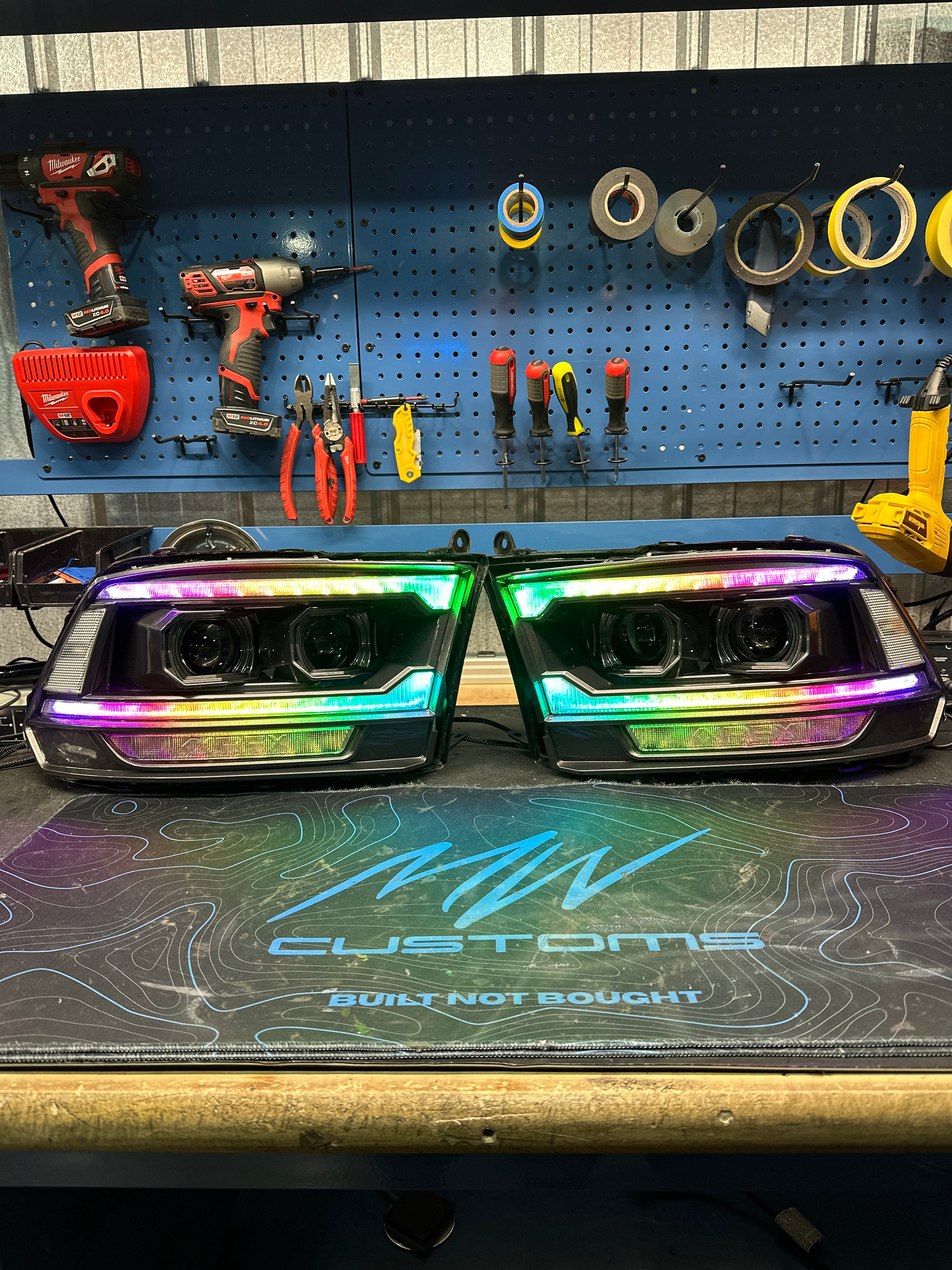 2009-18 DODGE RAM ALPHAREX G2 5TH GEN RAM STYLE HEADLIGHTS