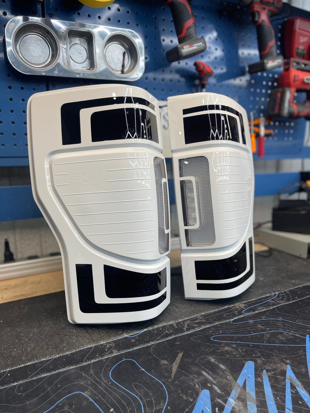 2020 - 22 FORD SUPER DUTY CUSTOM TAILLIGHTS