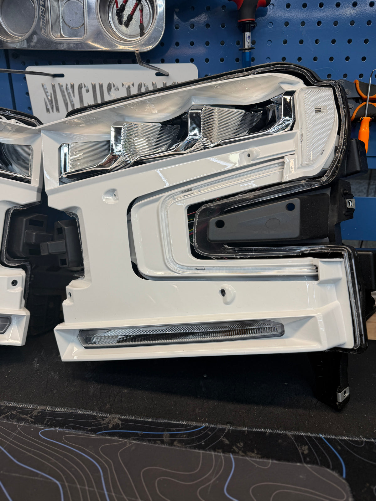 2019-2021 CHEVY SILVERADO 1500 REFLECTOR LED HEADLIGHT