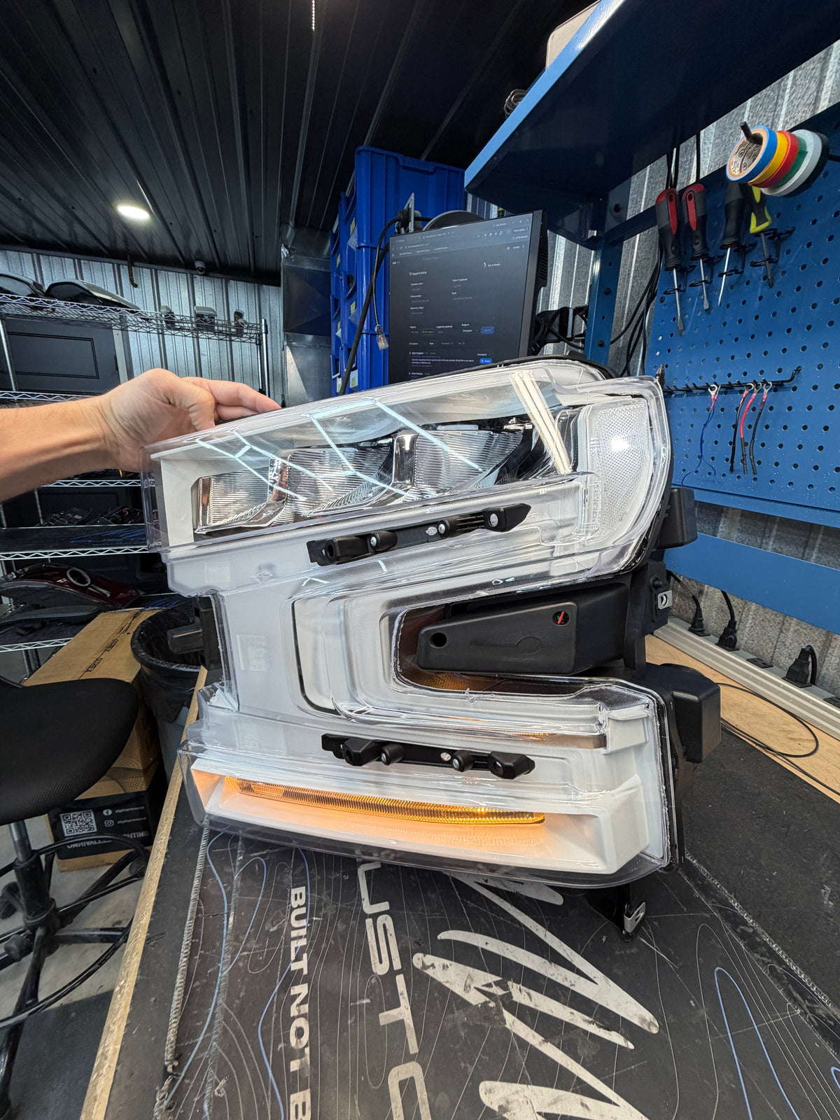 2019-2021 CHEVY SILVERADO 1500 REFLECTOR LED HEADLIGHT