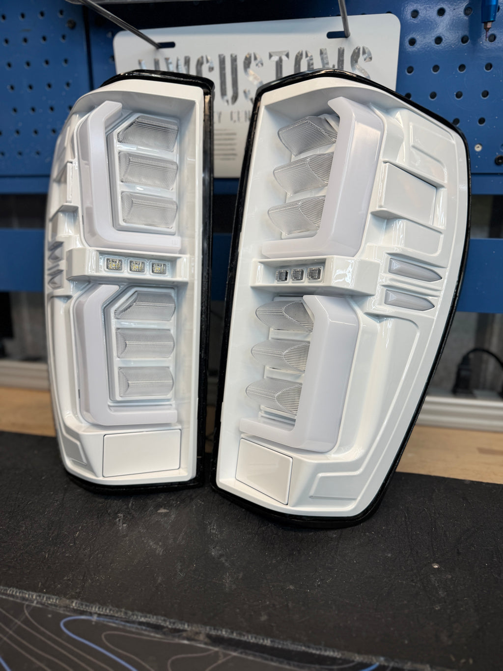 2019-2023 GMC Sierra LED Tail Lights