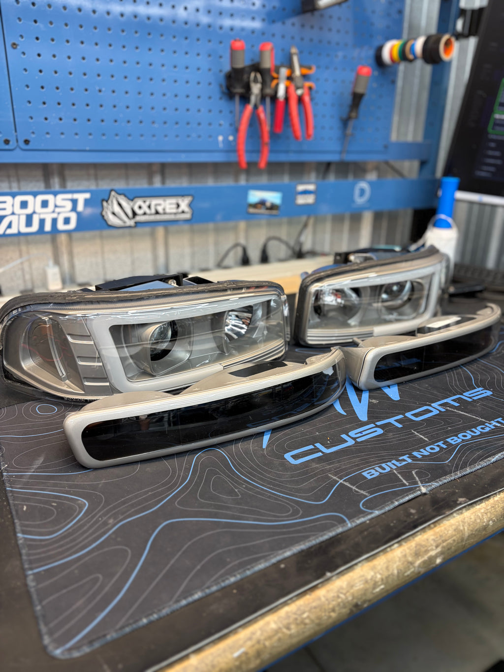 1999-2006 GMC Sierra C Bar LED Headlights