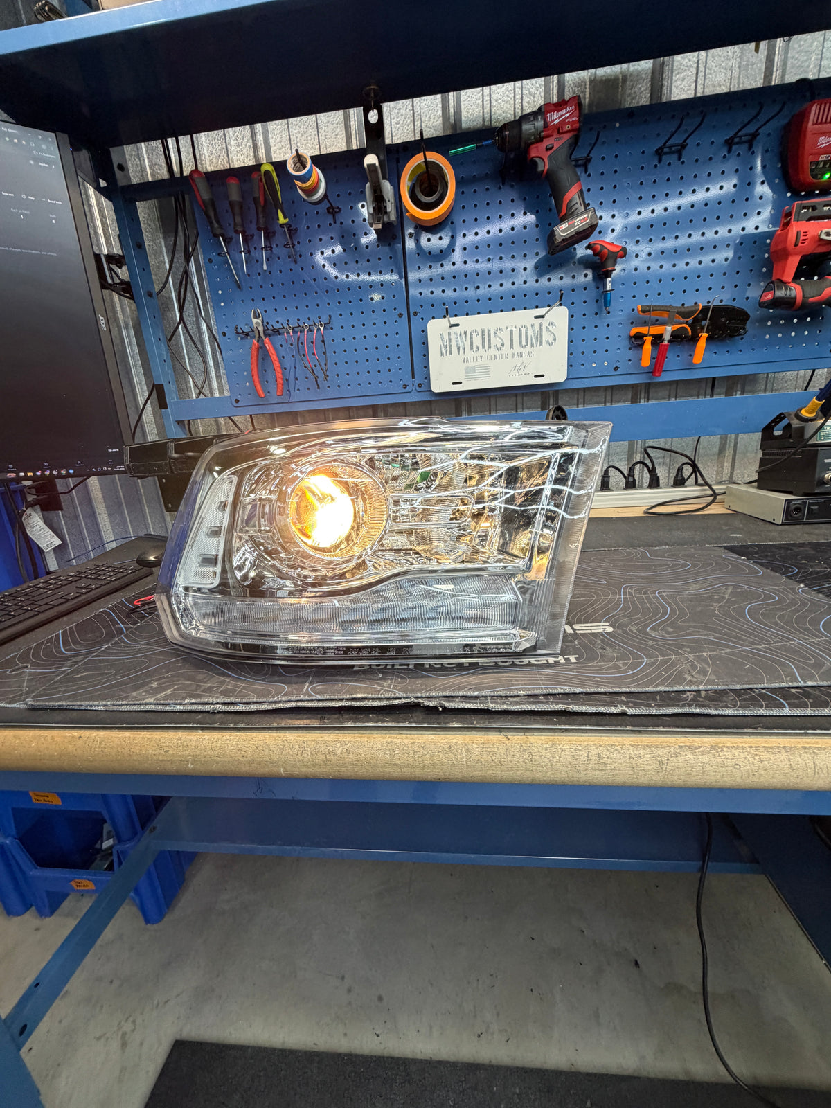 OPEN BOX – 2009-2018 Ram Projector Headlights *CHROME*