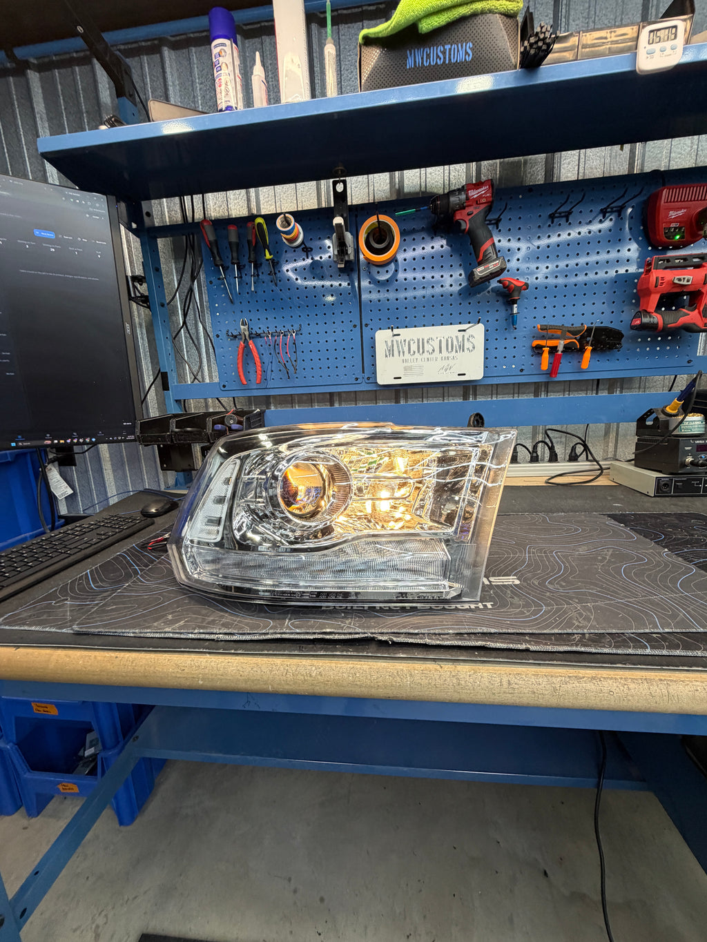 OPEN BOX – 2009-2018 Ram Projector Headlights *CHROME*