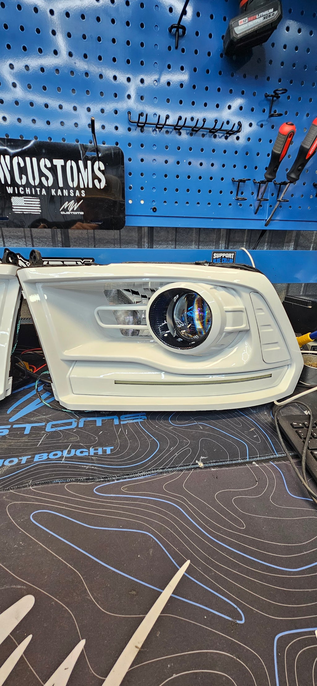 2009-2018 Ram Projector Switchback Headlights