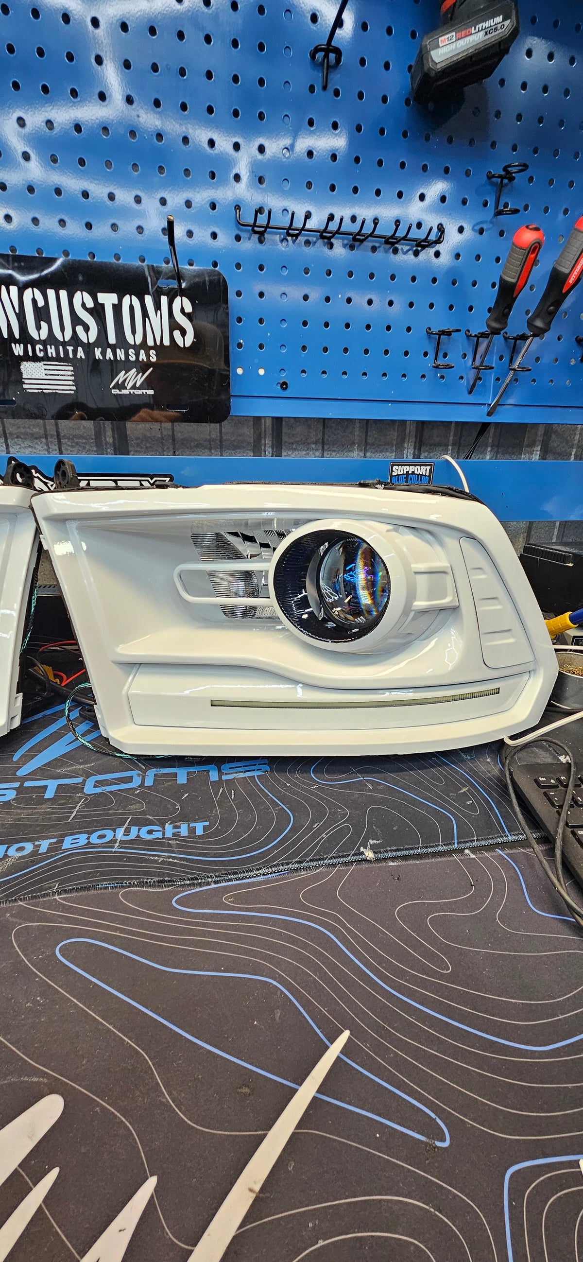 2009-2018 Ram Projector Switchback Headlights