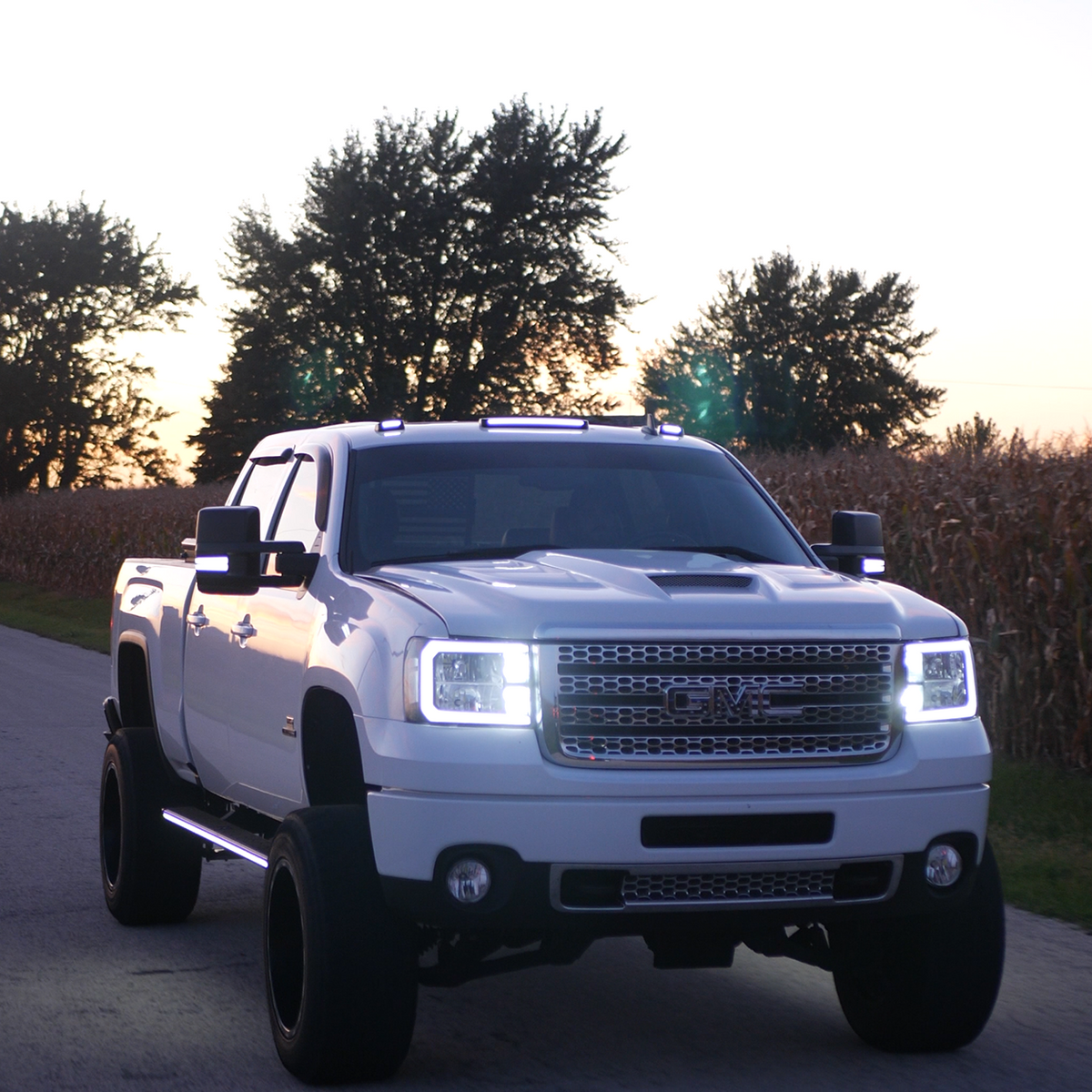 2007.5-2013 Chevy Silverado 1500 Retrofit S-Series Cab Lights – Installed