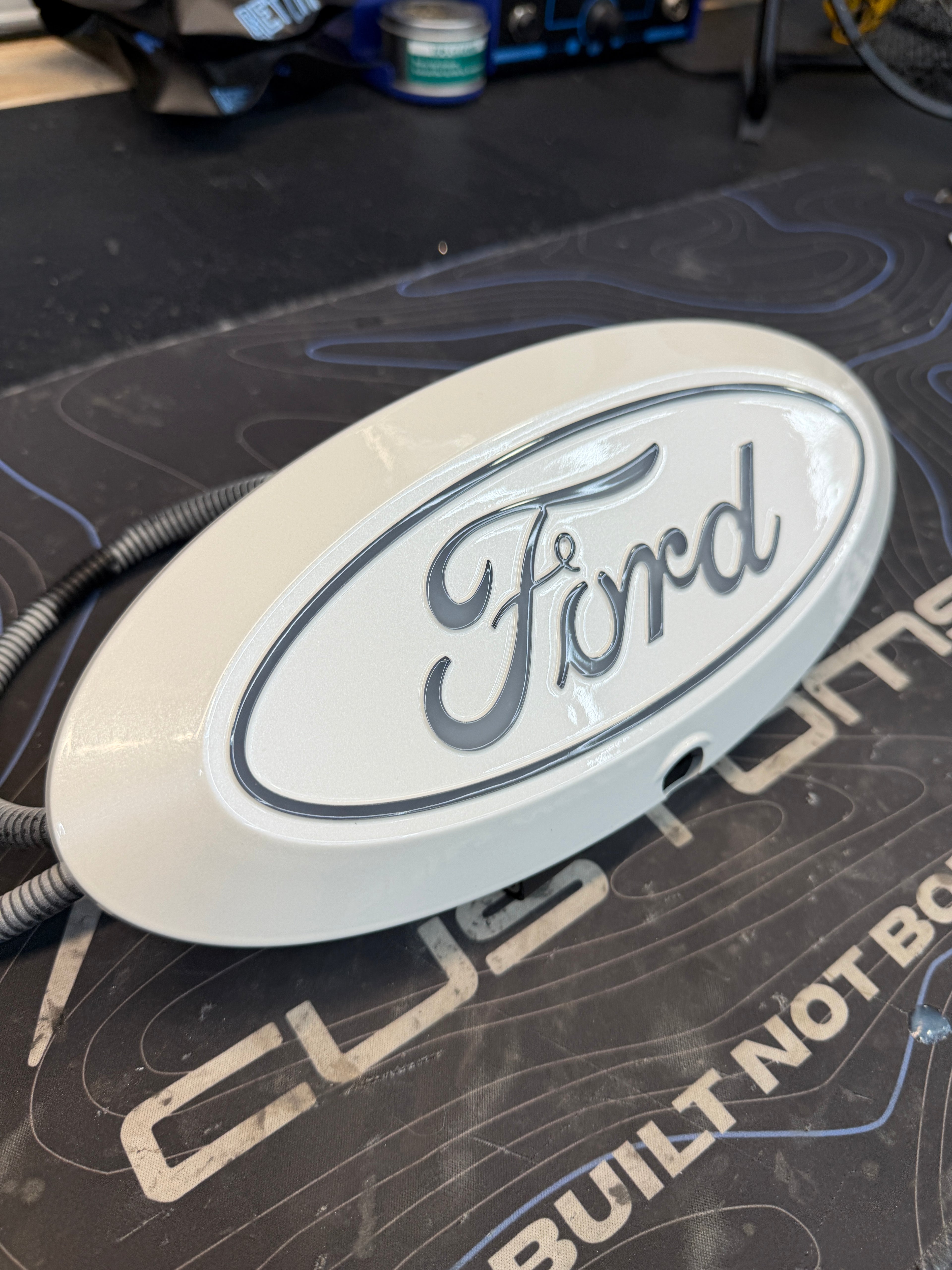2025-2026 FORD SUPER DUTY PUTCO EMBLEM (w/ Camera | w/o washer)