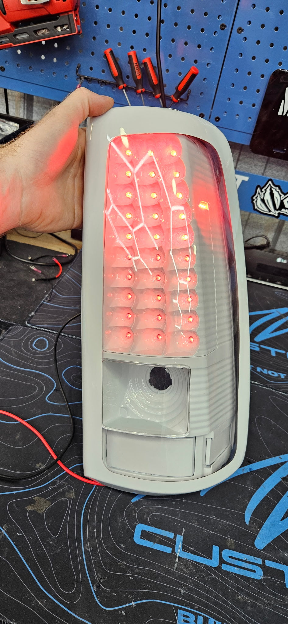 1999-2006 GMC SIERRA | 2003-2007 CHEVY SILVERADO LED TAIL LIGHTS
