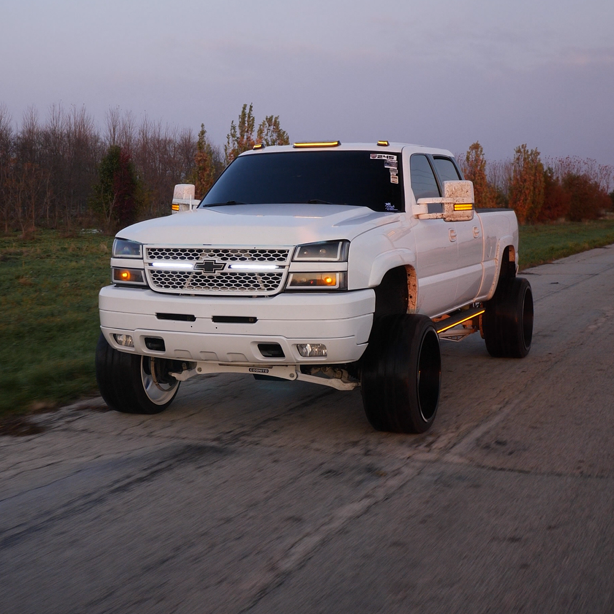 1999-2007 Chevy Silverado 1500 Retrofit S-Series Cab Lights – Installed