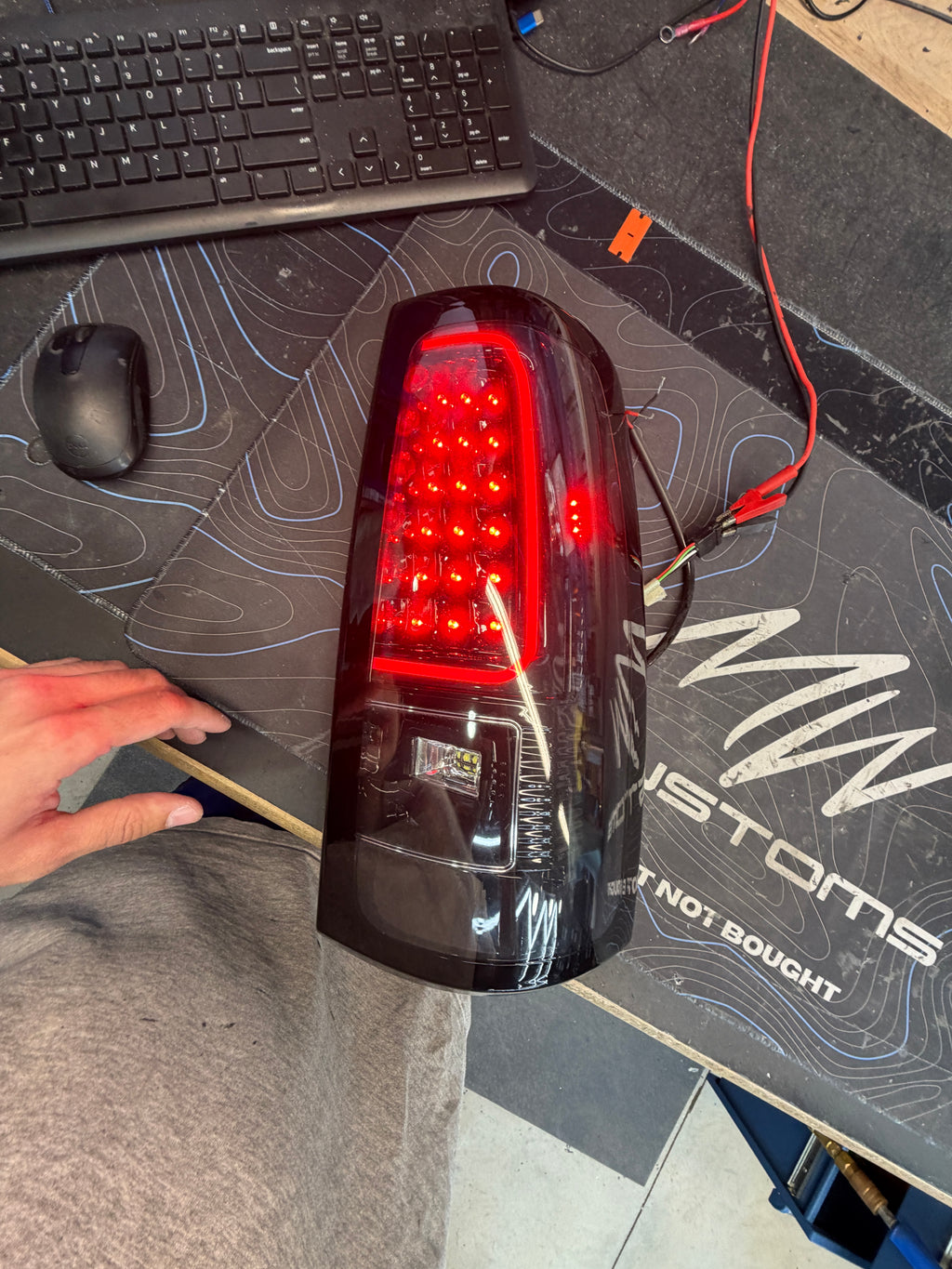 1999-2006 GMC SIERRA | 2003-2007 CHEVY SILVERADO LED TAIL LIGHTS