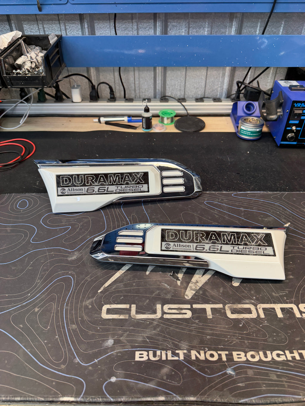 2020-2026 GMC Sierra HD Fender Badges