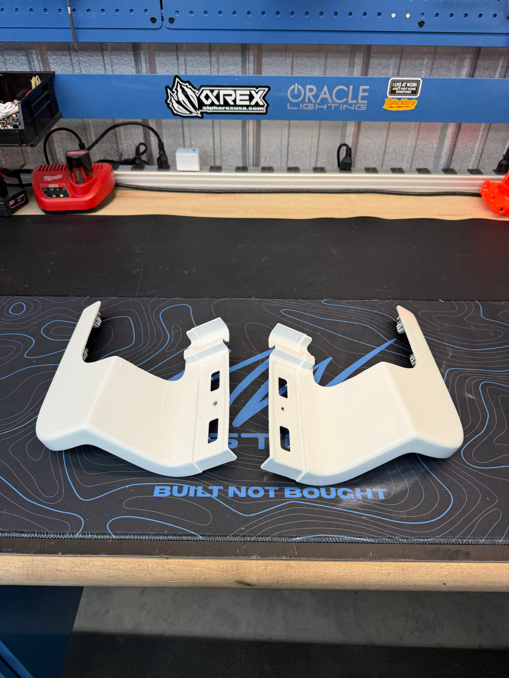 FORD REAR BUMBPER END CAPS (PC3Z17B807AB & PC3Z17B807AA)