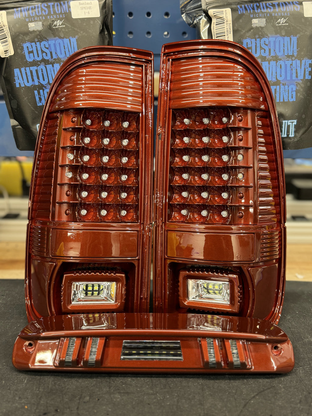 1999-16 FORD SUPER DUTY TAIL LIGHTS