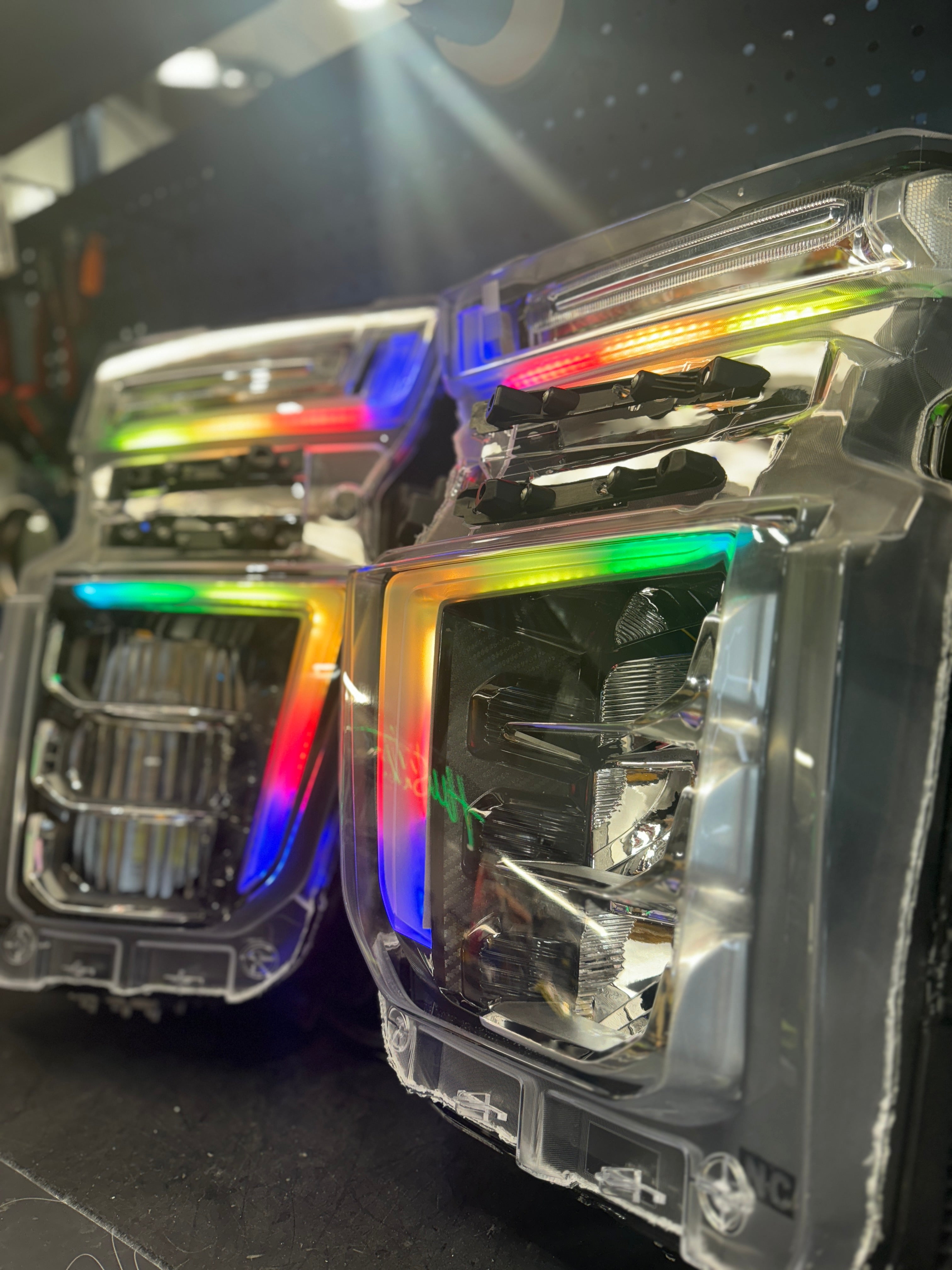 2020 - 23 CHEVY SILVERADO 2500 HEADLIGHTS