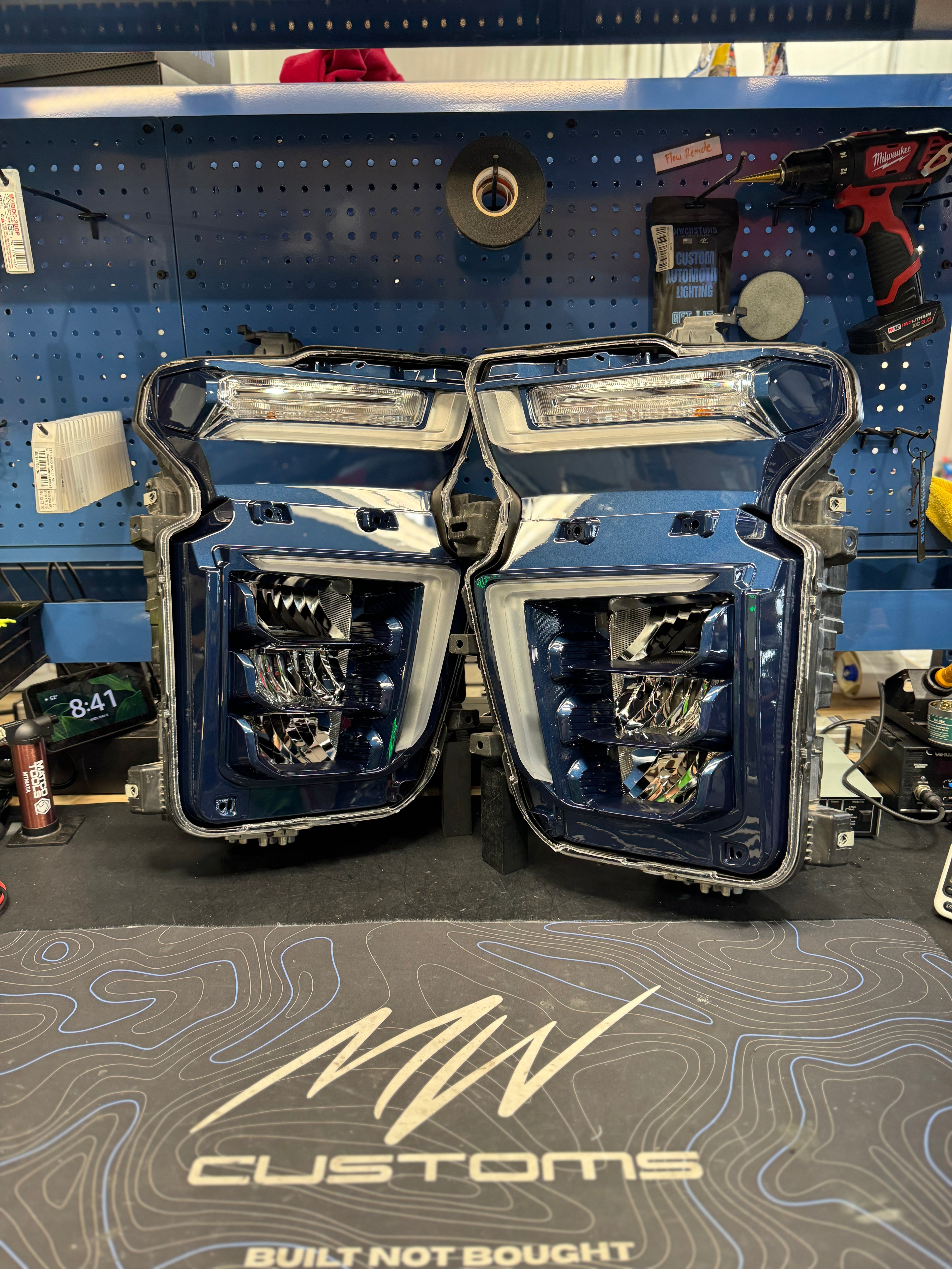2020 - 23 CHEVY SILVERADO 2500 HEADLIGHTS