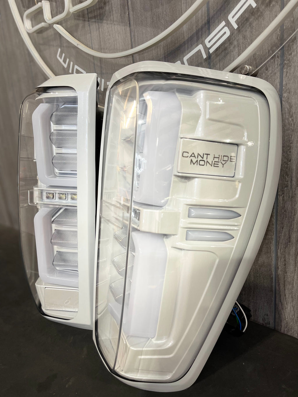 2019 - 24 1500 / 2020 - 23 HD GMC SIERRA TAIL LIGHTS