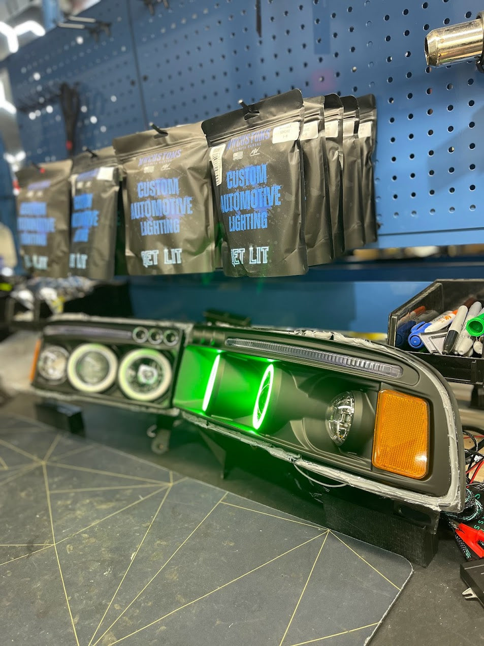 1994-2001 DODGE RAM 1500, 2500/3500 LED HALO HEADLIGHTS