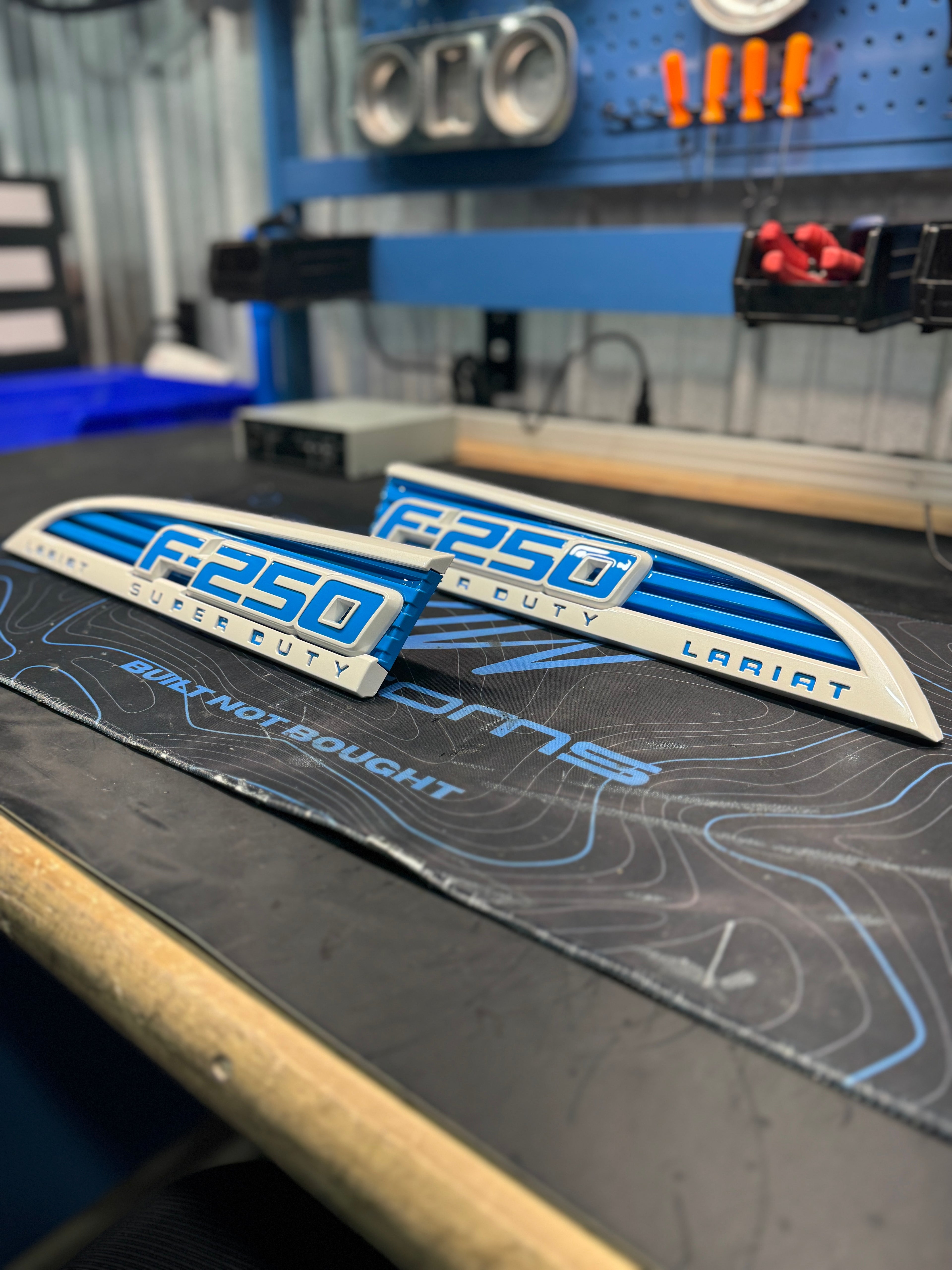 2011-2016 Ford Super Duty Hood Emblem