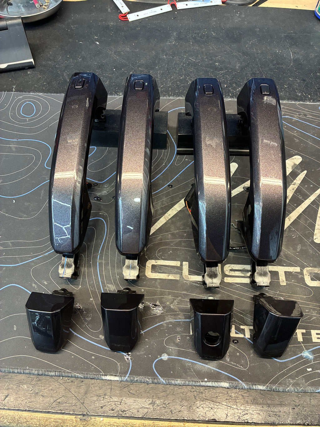 OPEN BOX – 2019-2026 GM 1500 | 2020-2026 GM HD Colormatched Door Handles *PAINT CODE: 121V*
