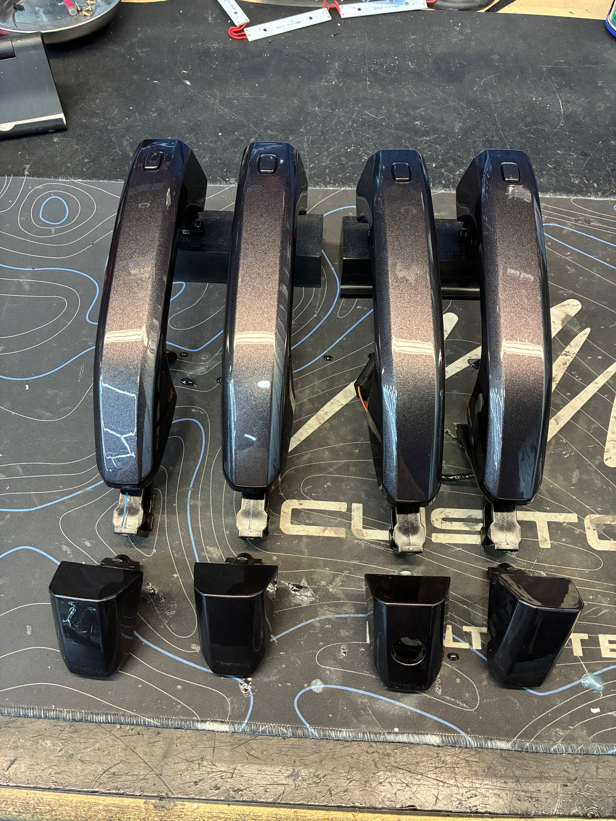 OPEN BOX – 2019-2026 GM 1500 | 2020-2026 GM HD Colormatched Door Handles *PAINT CODE: 121V*