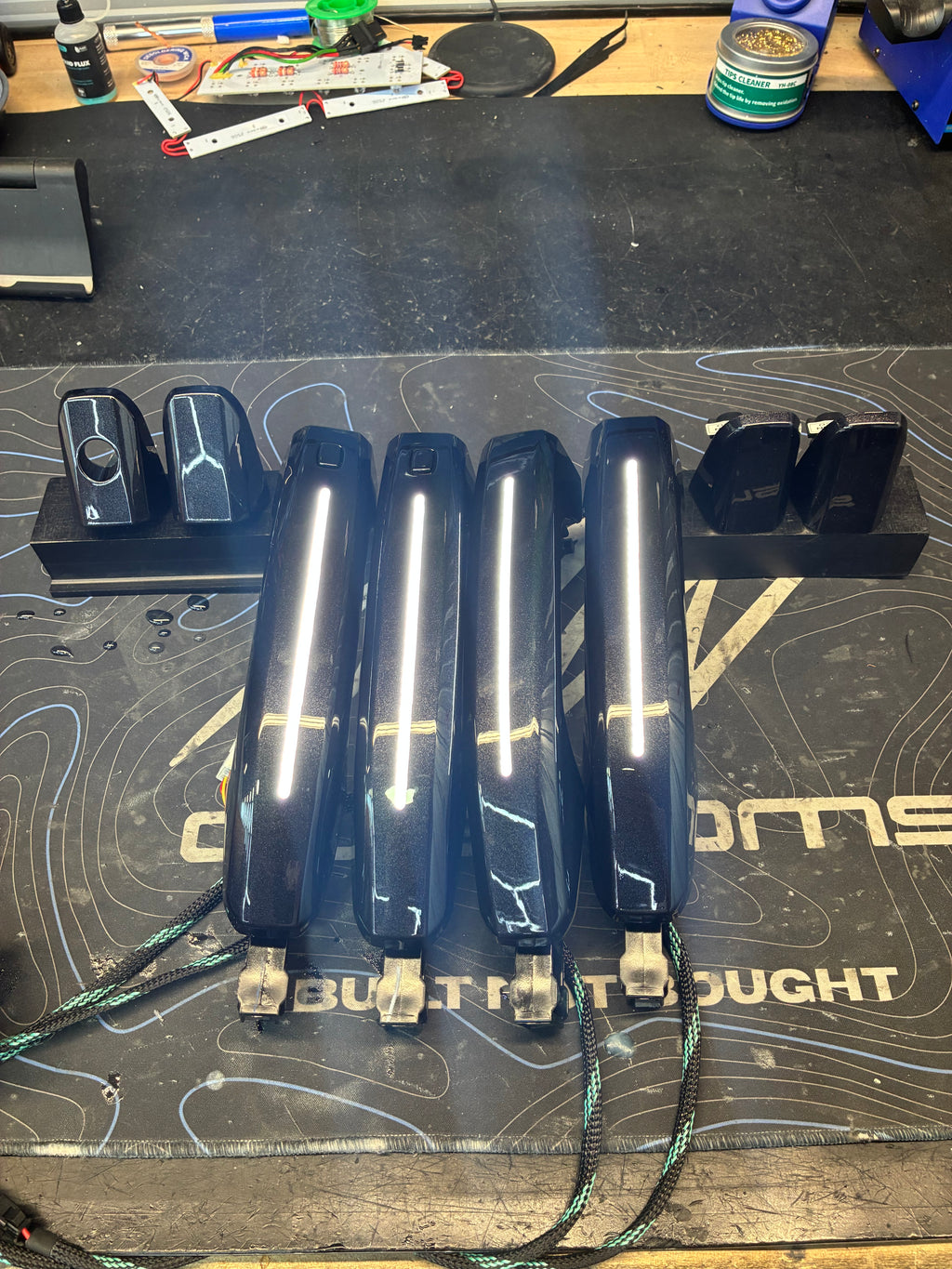 OPEN BOX – 2019-2026 GMC Sierra | Chevy Silverado Sequential Switchback Door Handles *PAINT CODE: 618G*