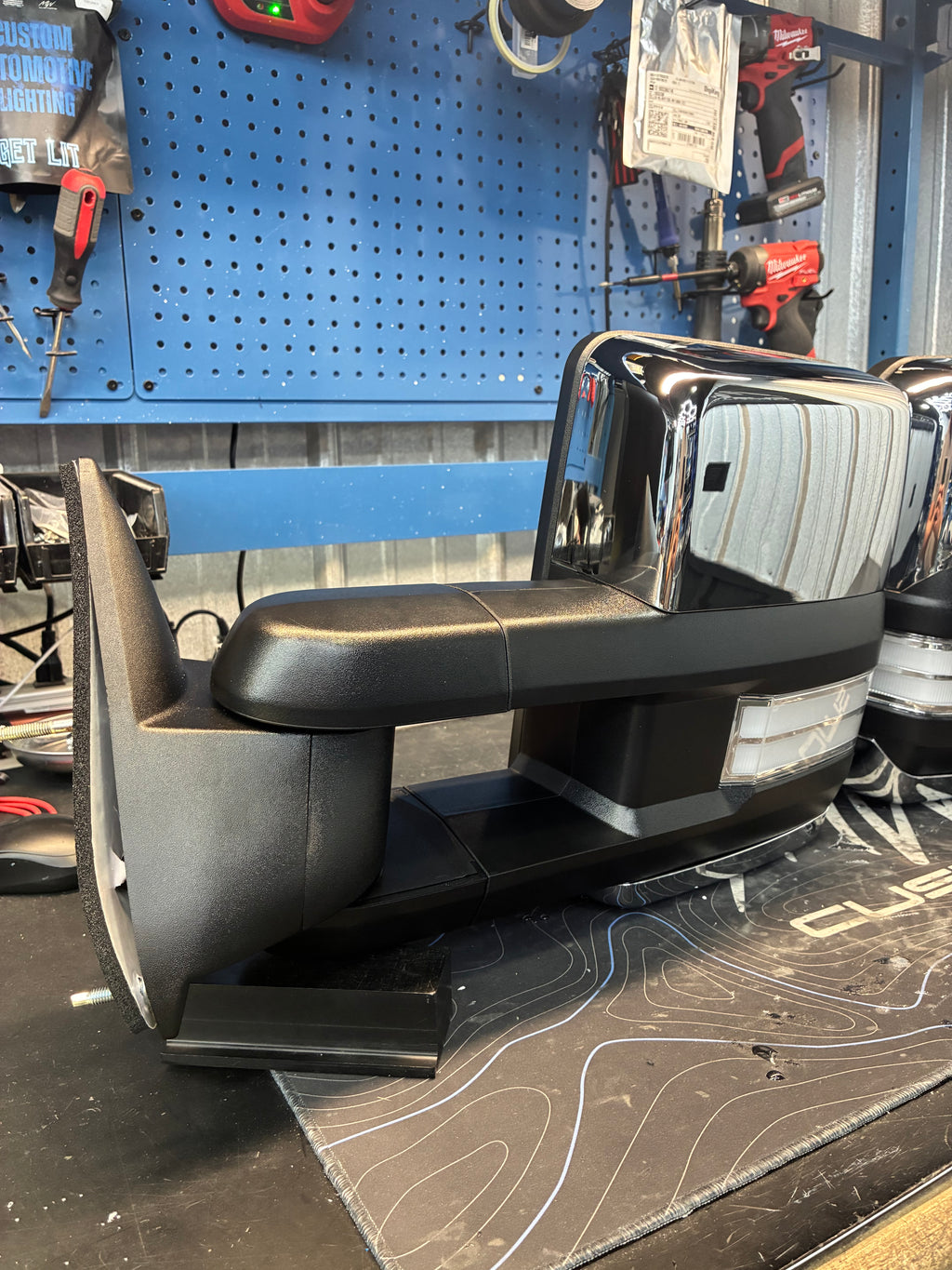 OPEN BOX – 1988-1998 GMC Sierra | Chevy Silverado Tow Mirrors *Textured Arm w/ Chrome Caps*