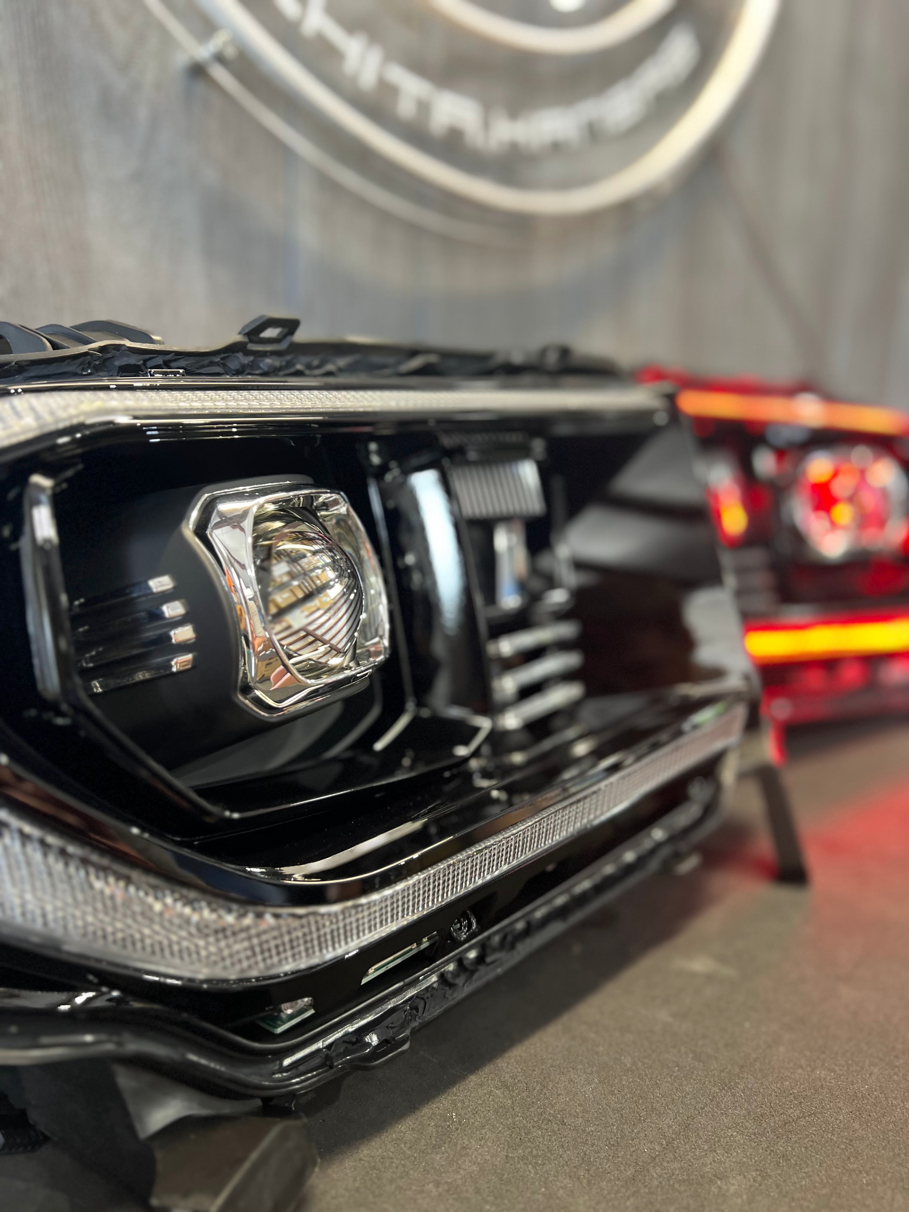 2007-13 TOYOTA TUNDRA ALPHAREX G2 HEADLIGHTS (WITHOUT LEVEL ADJUSTER)