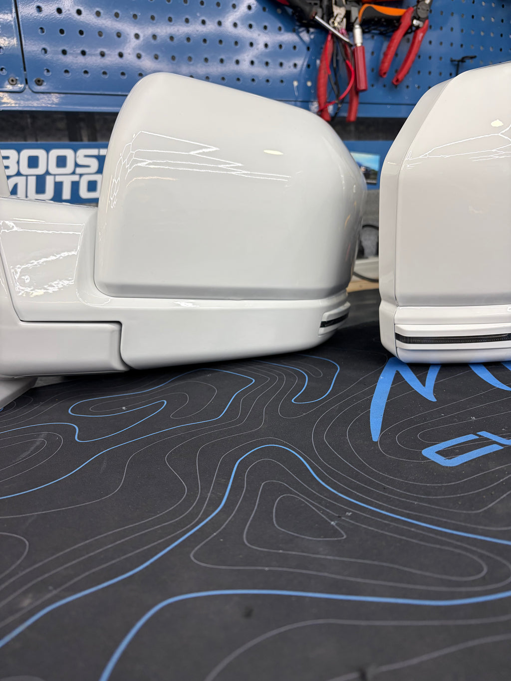 OPEN BOX – 2015-2020 Ford F150 Custom Mirrors *PAINT CODE: Oxford White*