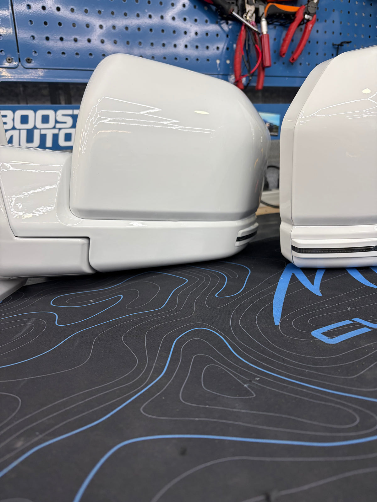 OPEN BOX – 2015-2020 Ford F150 Custom Mirrors *PAINT CODE: Oxford White*