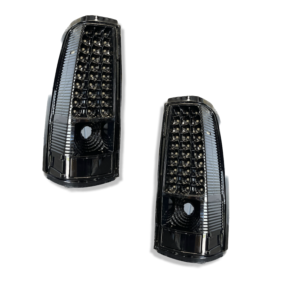 99-06 GMC Sierra / 03-07 Silverado Tail Lights