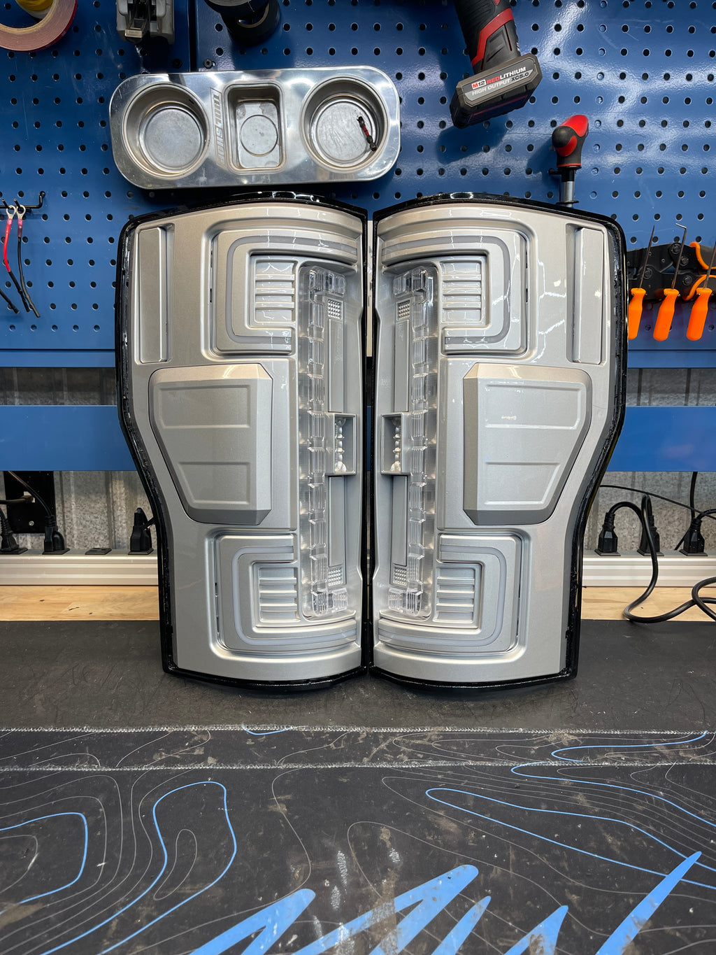2017-19 Ford Super Duty Tail Lights (Factory LED)