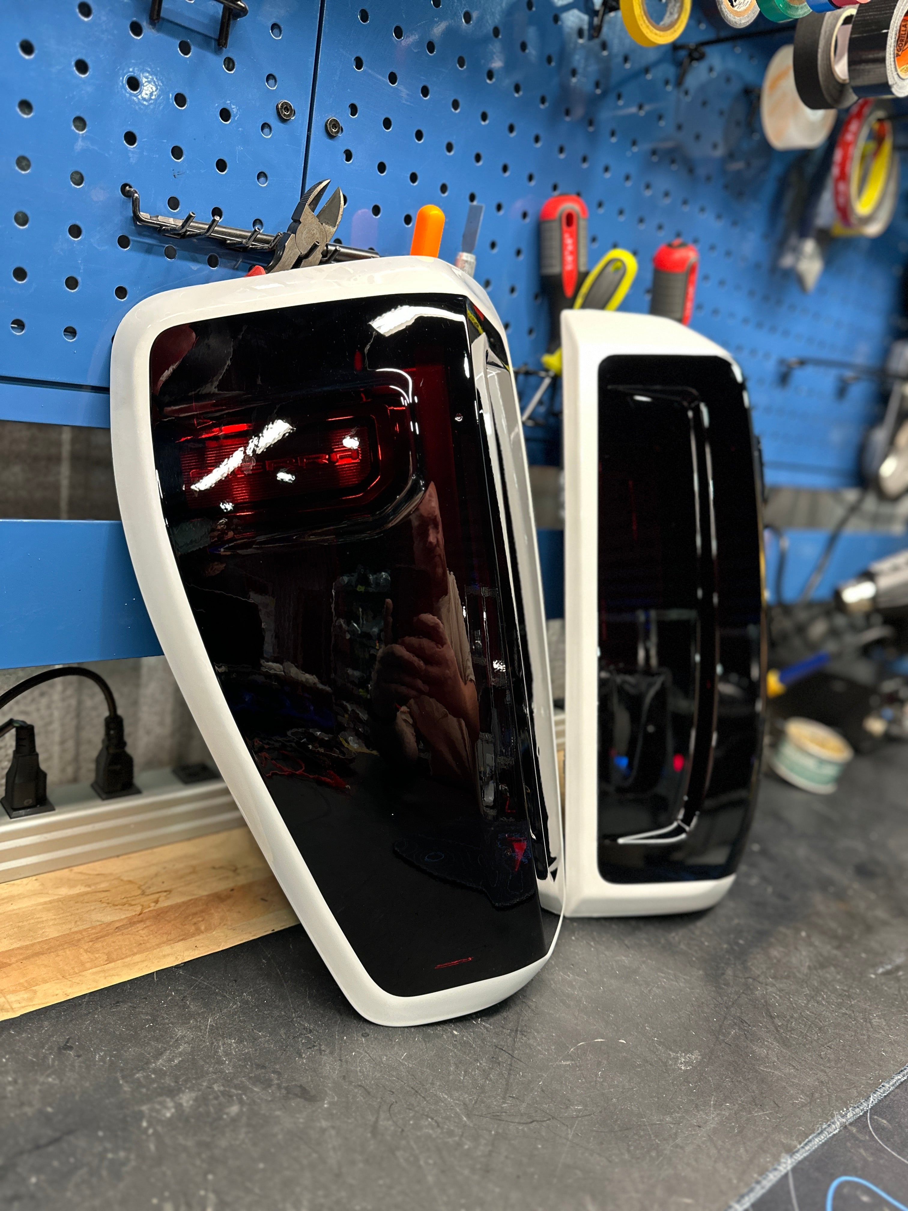 2020-2023 GMC SIERRA TAILLIGHTS