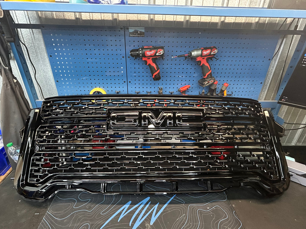 2020-2023 GMC SIERRA HD FRONT GRILLE (Fits trucks not equipped w/ front facing camera)