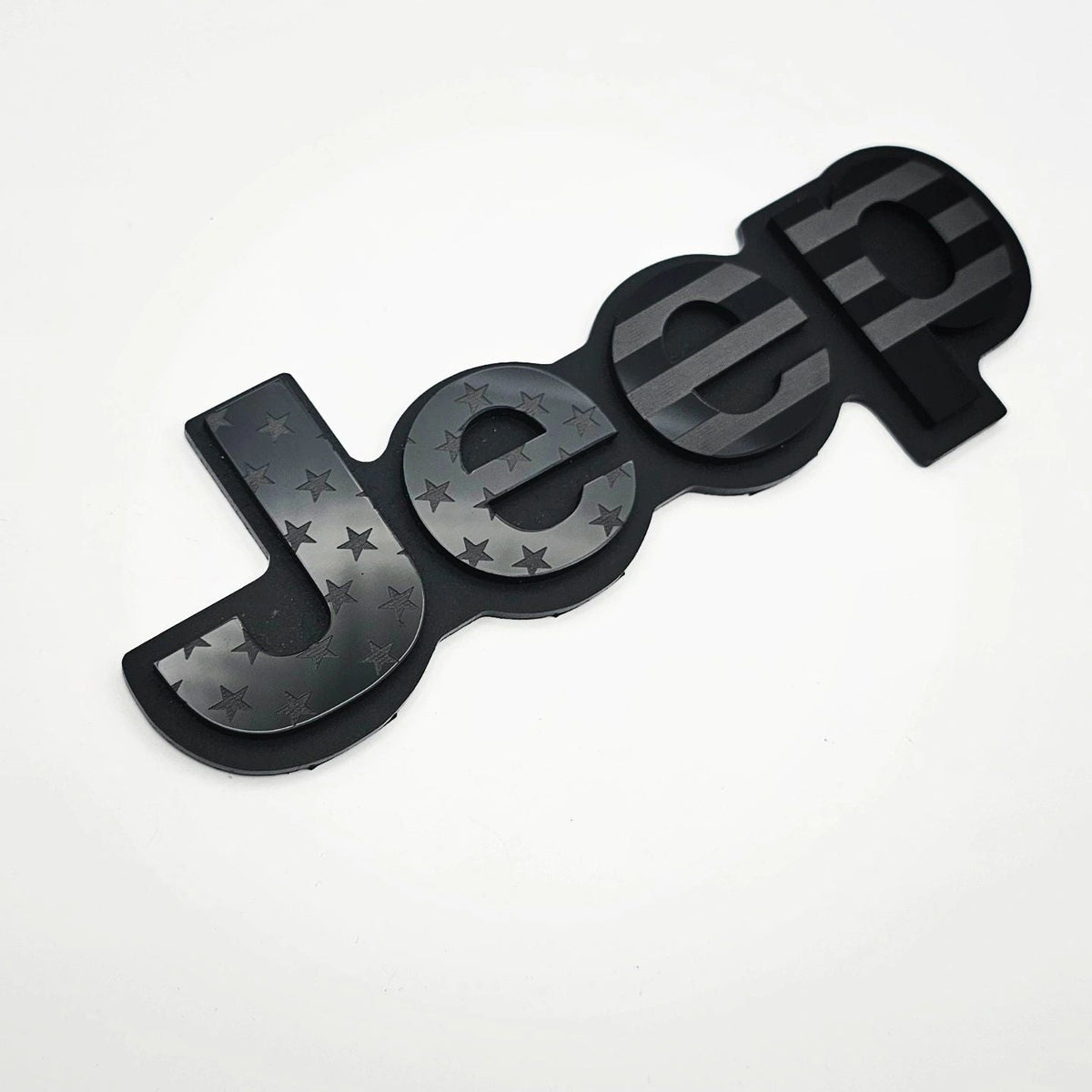 2016-2021 Jeep Grand Cherokee | Rear Emblem (installed reference photo)